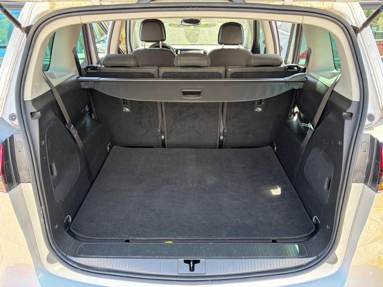 OPEL Zafira 2.0 CDTi 120 Years Automatic-image-13