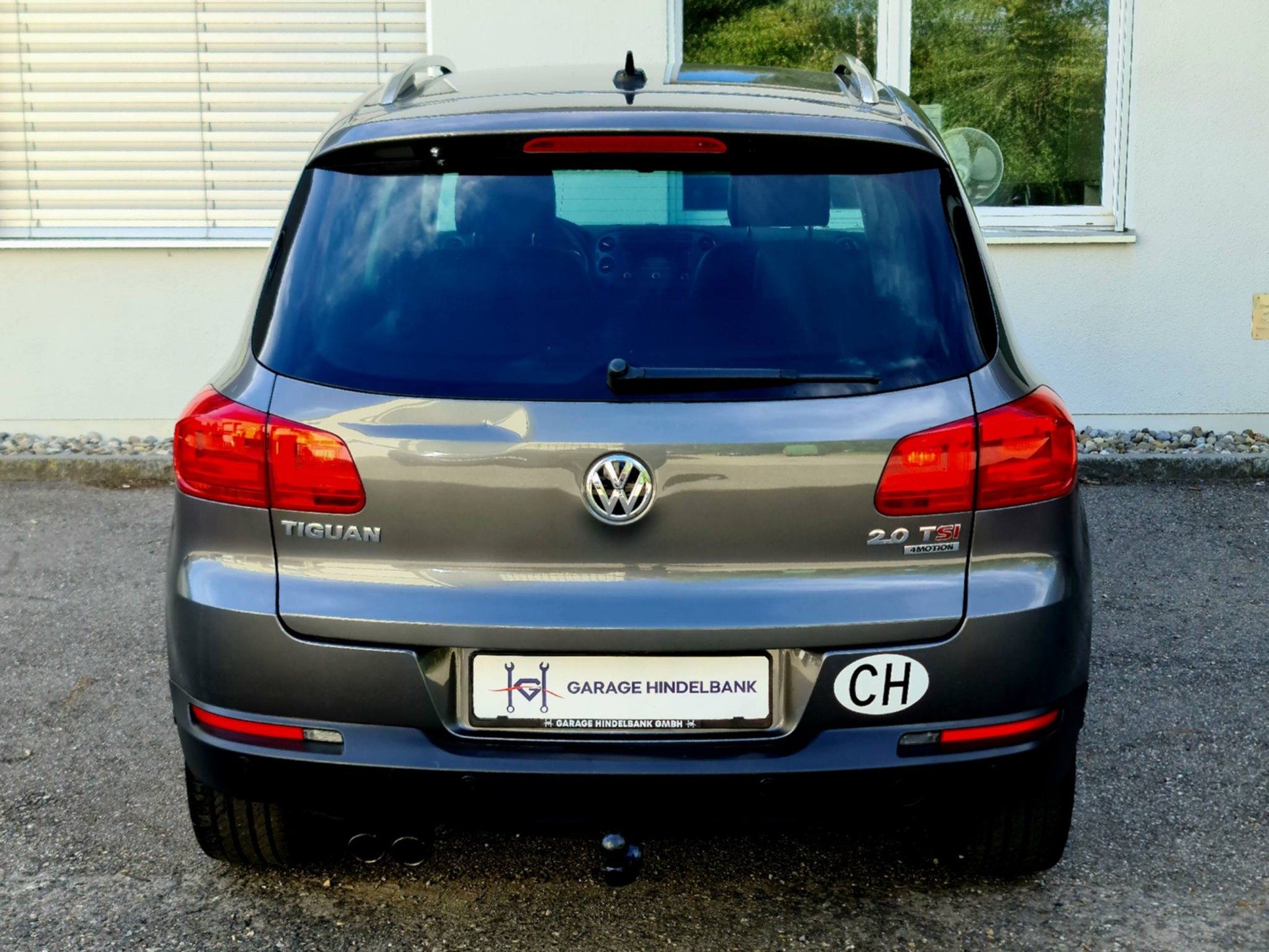 VW Tiguan 2.0 TSI Design 4Motion DSG-image-12