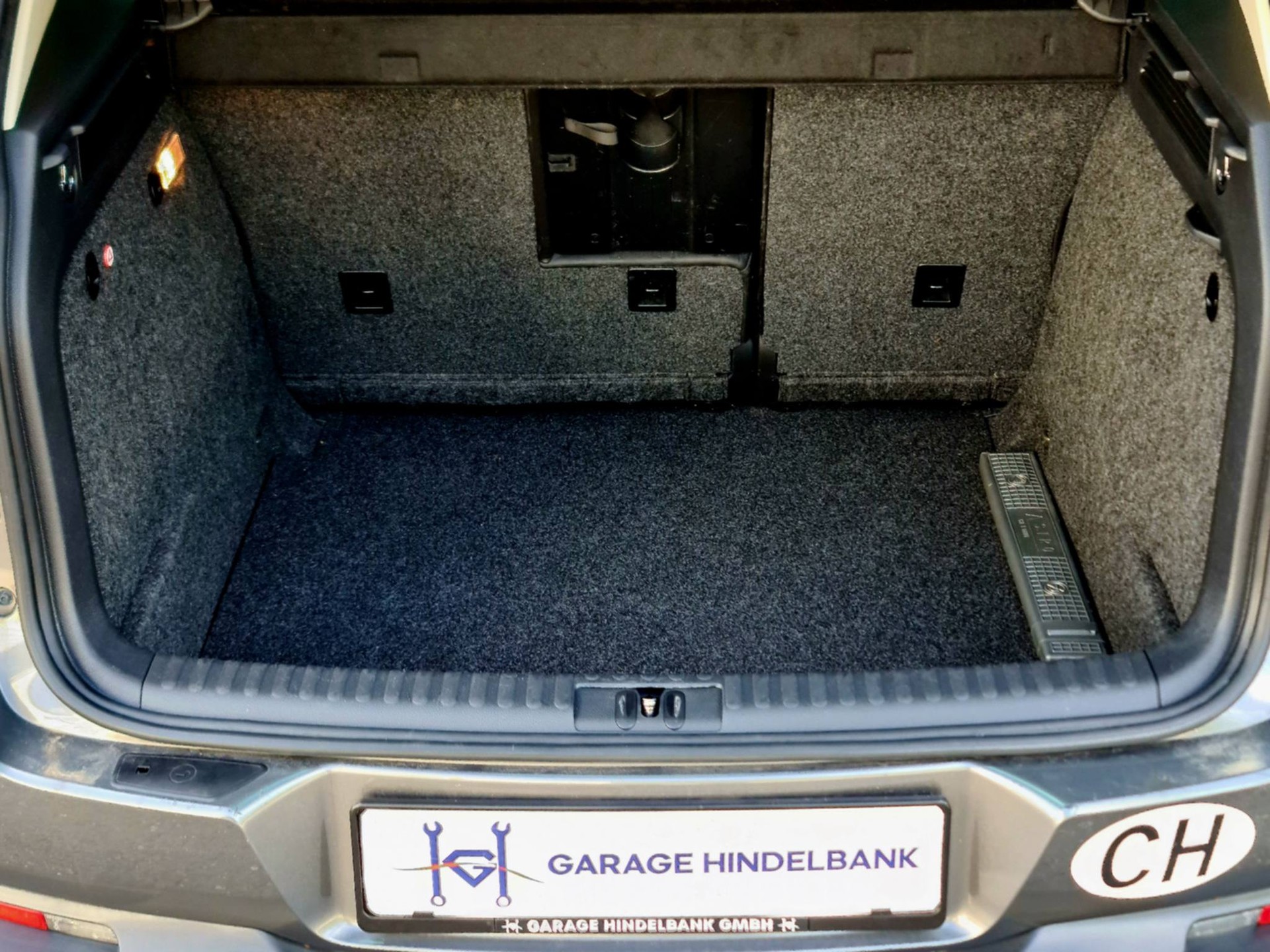 VW Tiguan 2.0 TSI Design 4Motion DSG-image-14