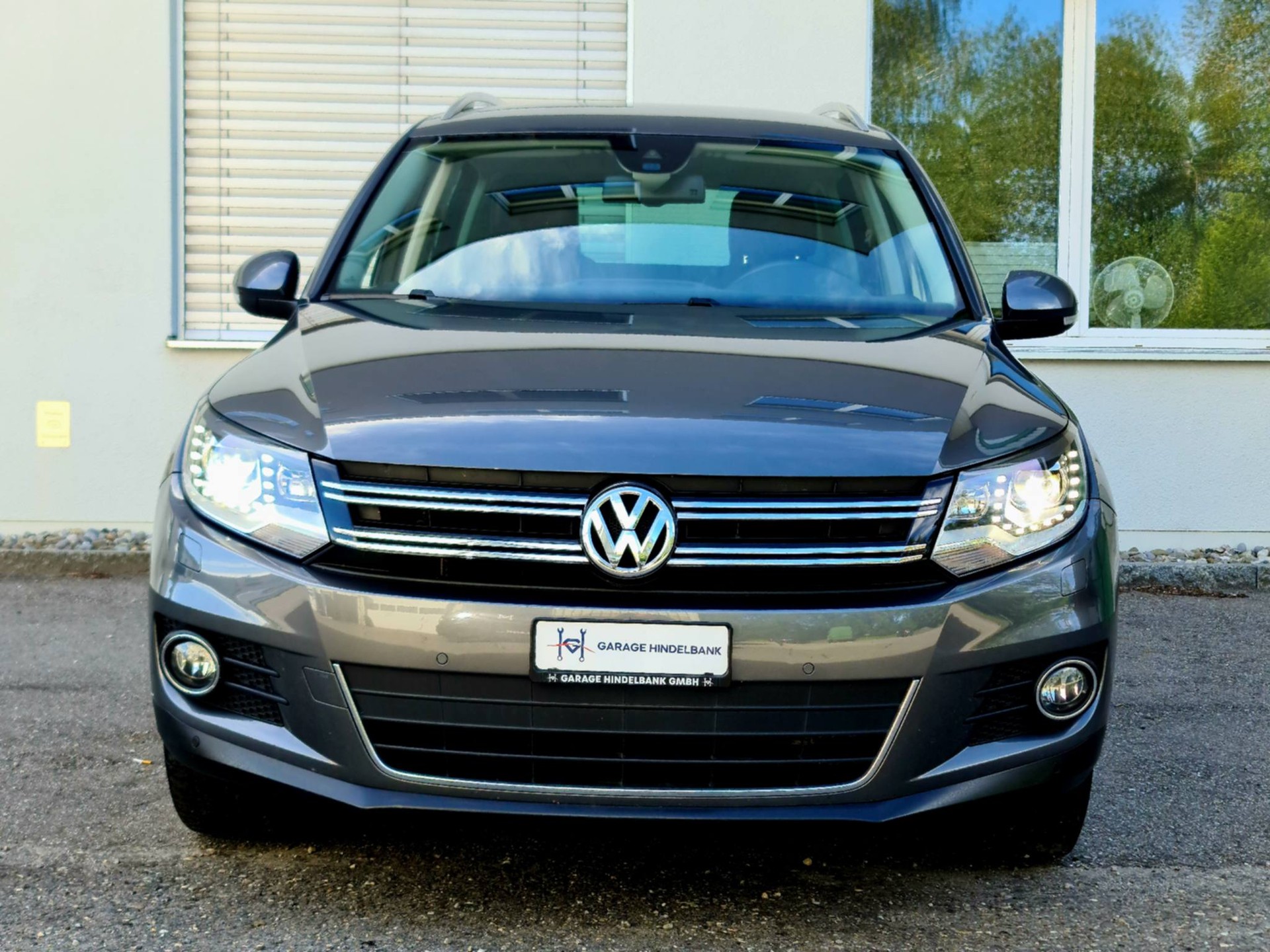 VW Tiguan 2.0 TSI Design 4Motion DSG-image-5