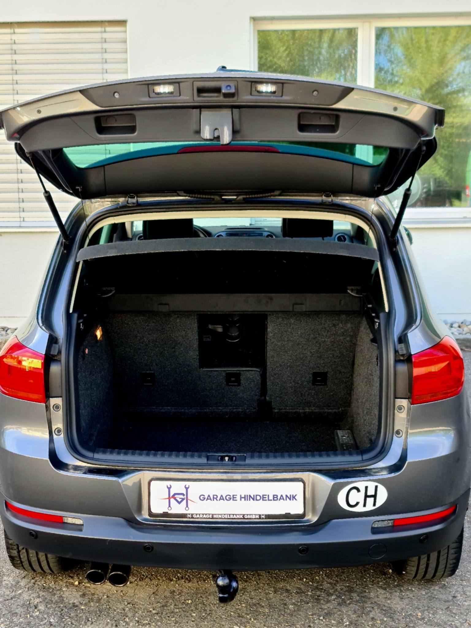 VW Tiguan 2.0 TSI Design 4Motion DSG-image-13