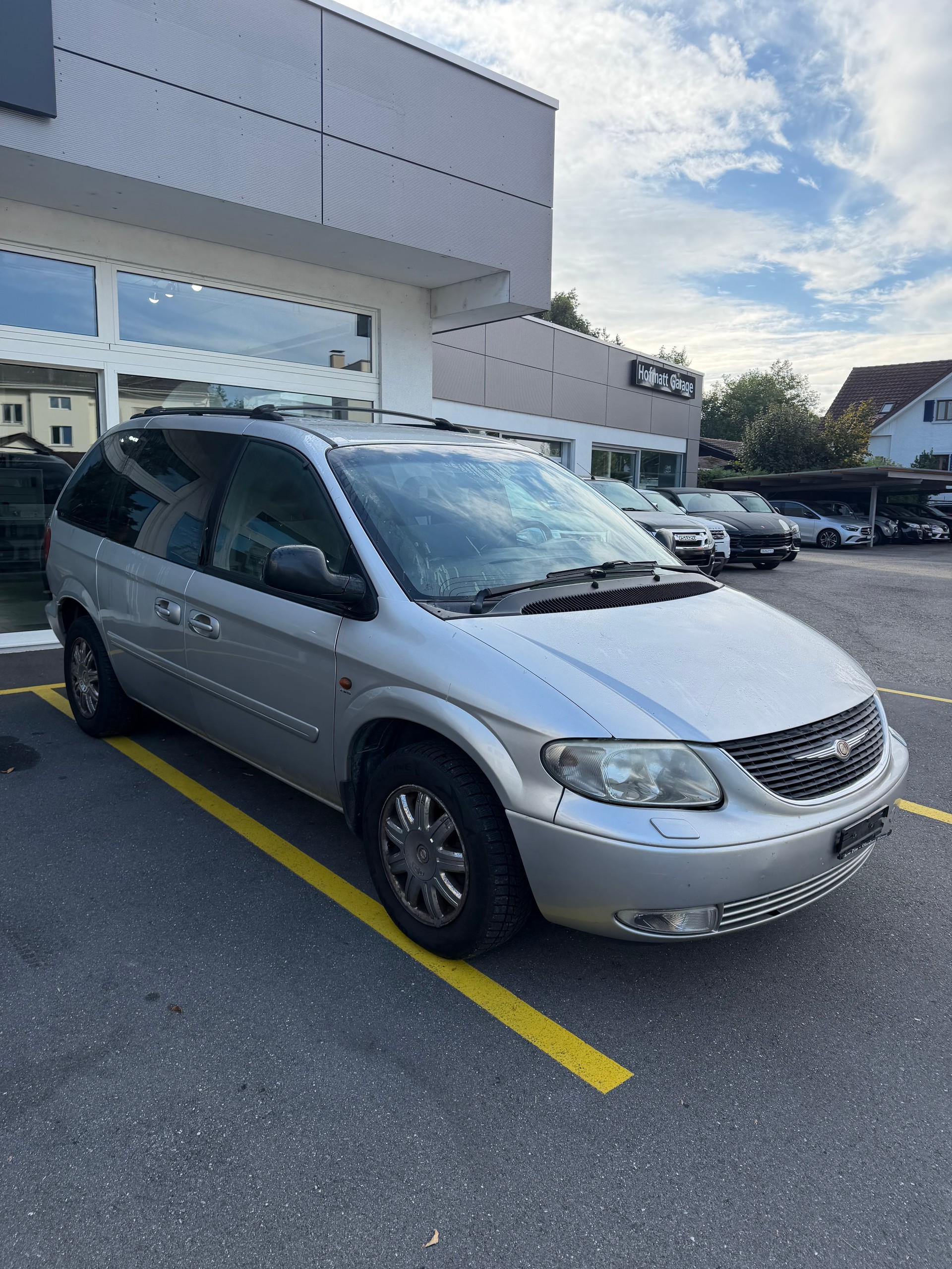 CHRYSLER Voyager 3.3 LX-image-2