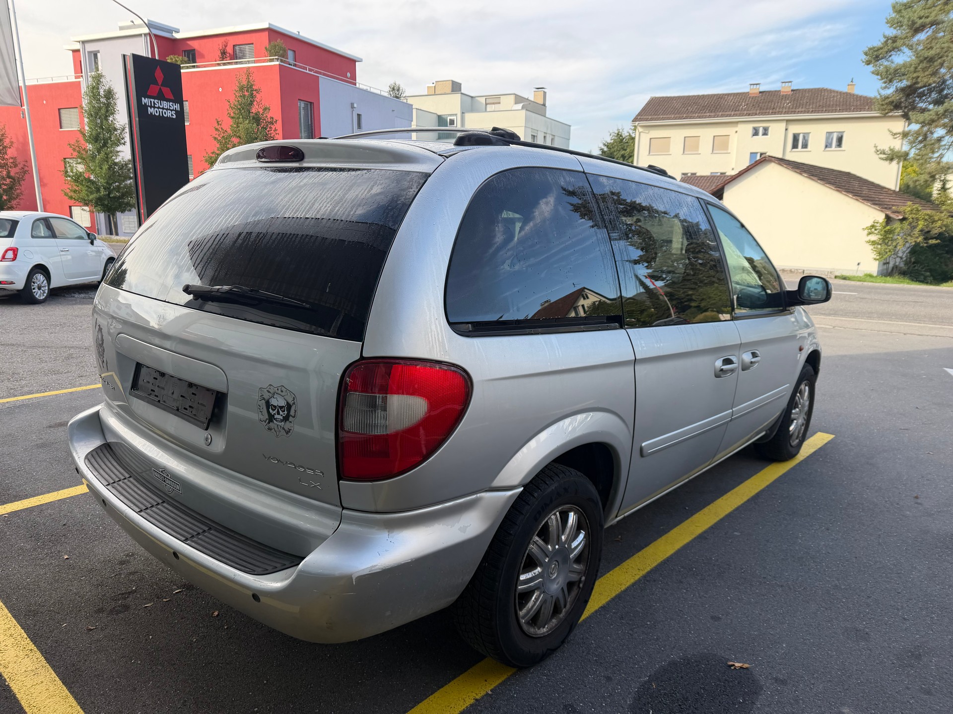 CHRYSLER Voyager 3.3 LX-image-4