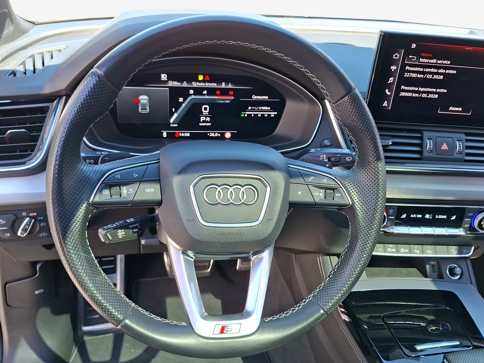 AUDI Q5 Sportback 40 TDI Blackedition quattro S-tronic-image-9