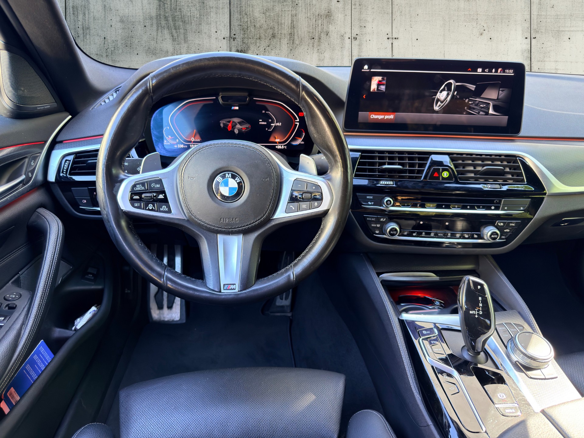 BMW 520d xDrive 48V Pure M Sport Edition Steptronic-image-8