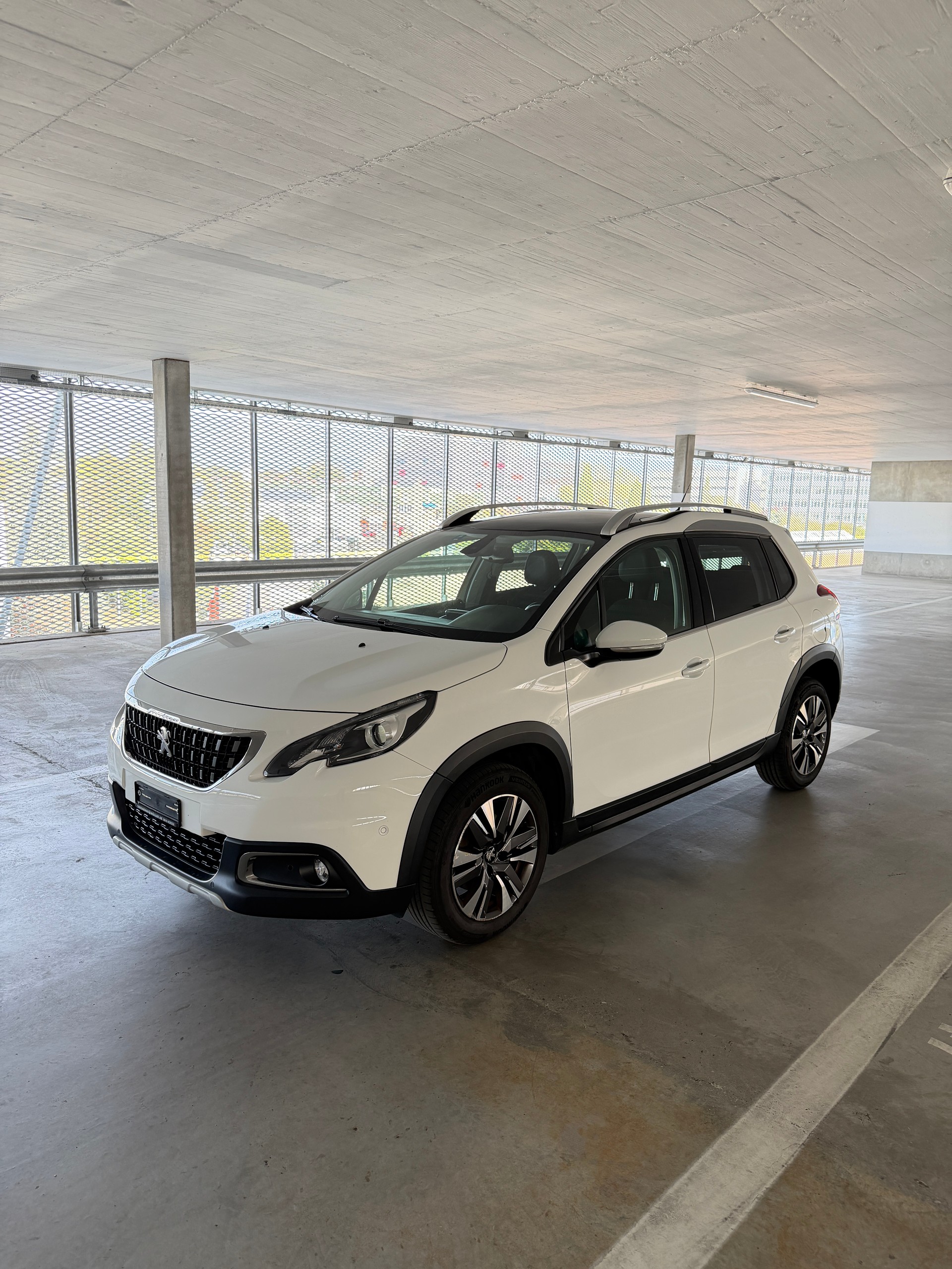 PEUGEOT 2008 1.2 PureTech Signature EAT6 - Expertise du jour-image-6