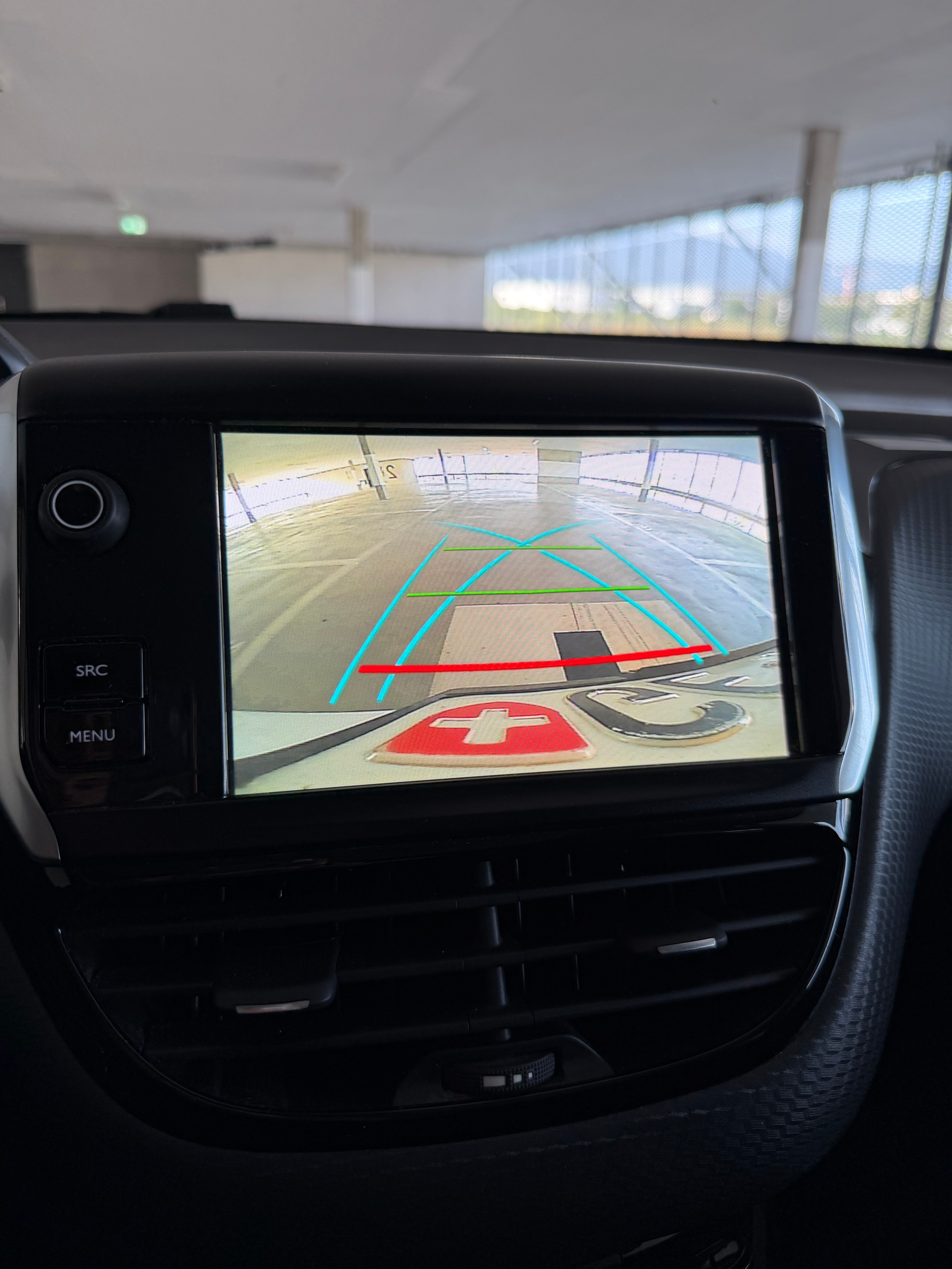 PEUGEOT 2008 1.2 PureTech Signature EAT6 - Expertise du jour-image-13