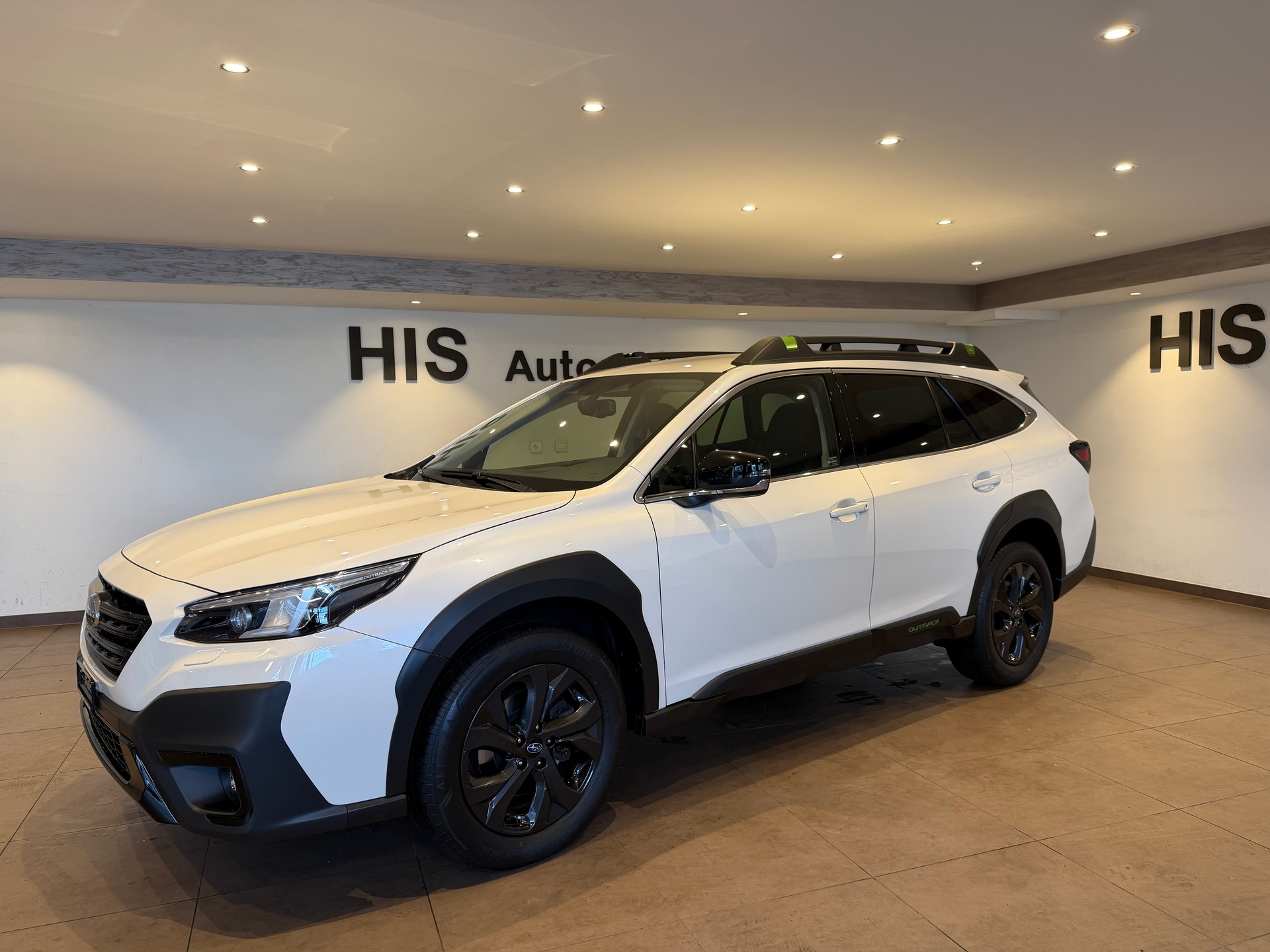 SUBARU Outback 2.5i Crossroad-image-2