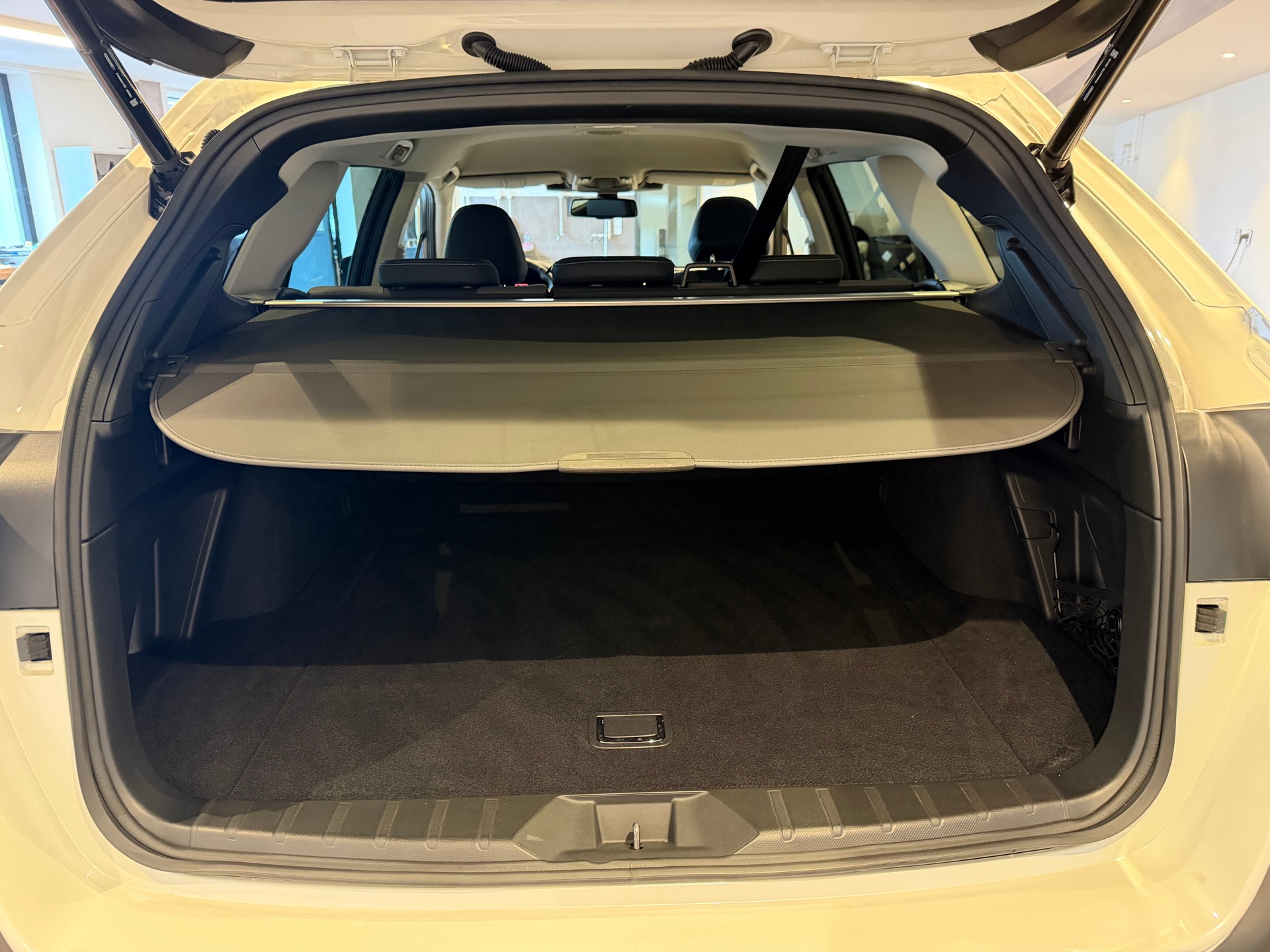SUBARU Outback 2.5i Crossroad-image-7