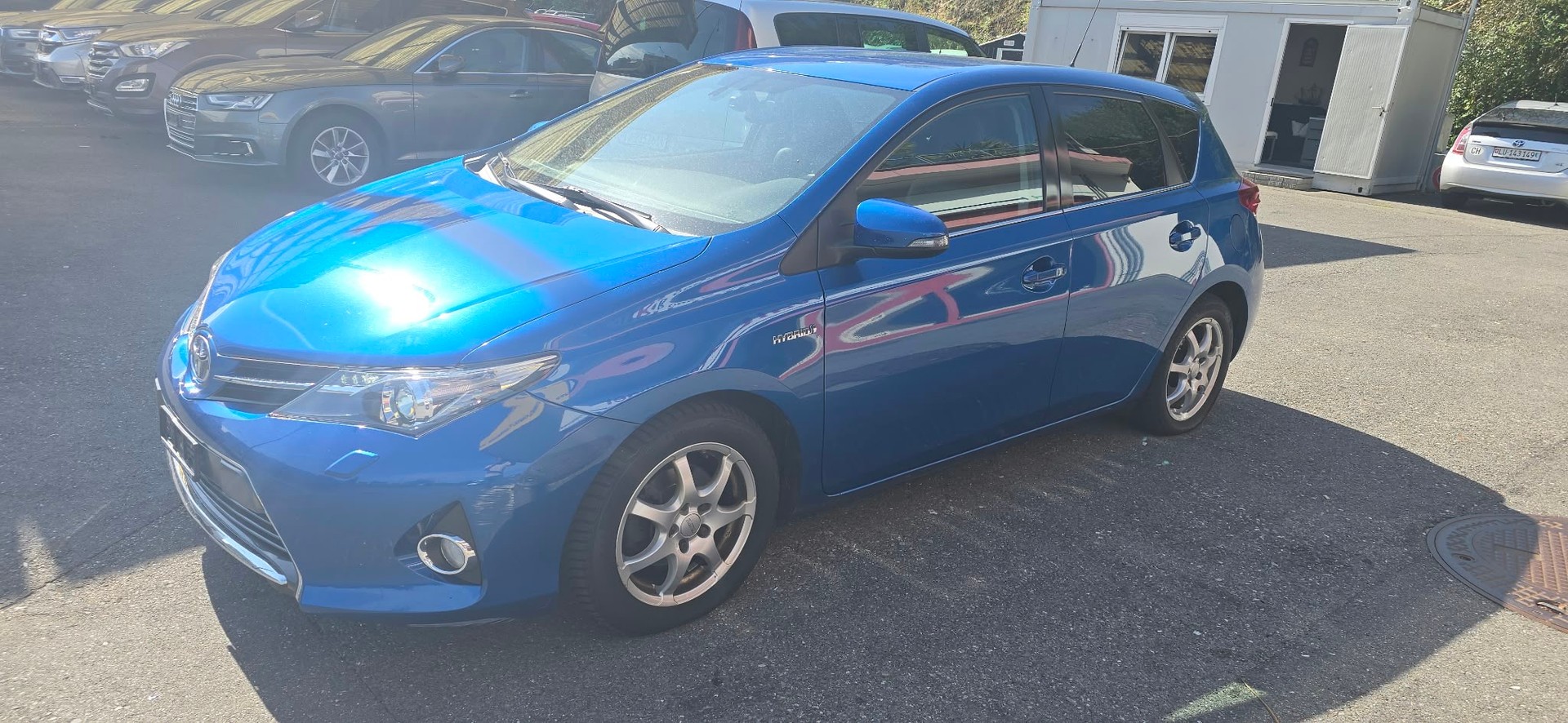 TOYOTA Auris 1.8 16V HSD Linea Luna-image-1