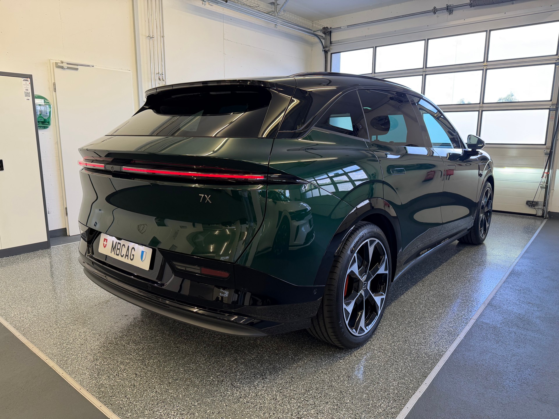 ZEEKR 7X 100kWh Privilege AWD, AHK, Comfort & Cockpitpaket, "Forest Green" 10J / 200'000km Werksgarantie-image-11