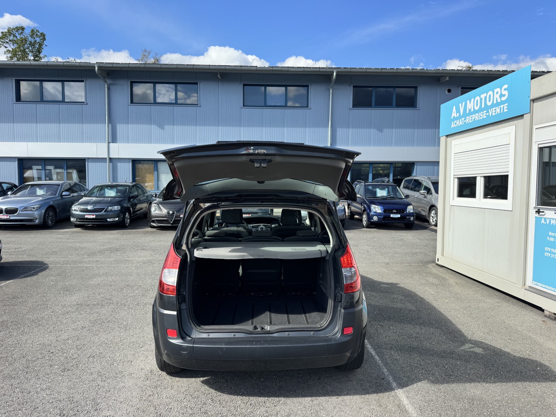 RENAULT Scénic 1.6 16V Expression-image-6
