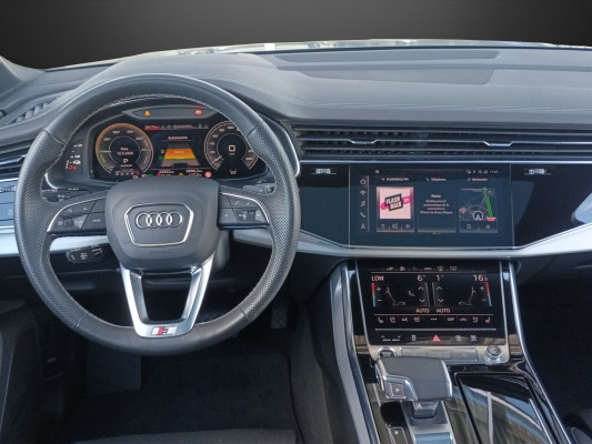 AUDI Q7 55 TFSI e qu Slin PHEV-image-8