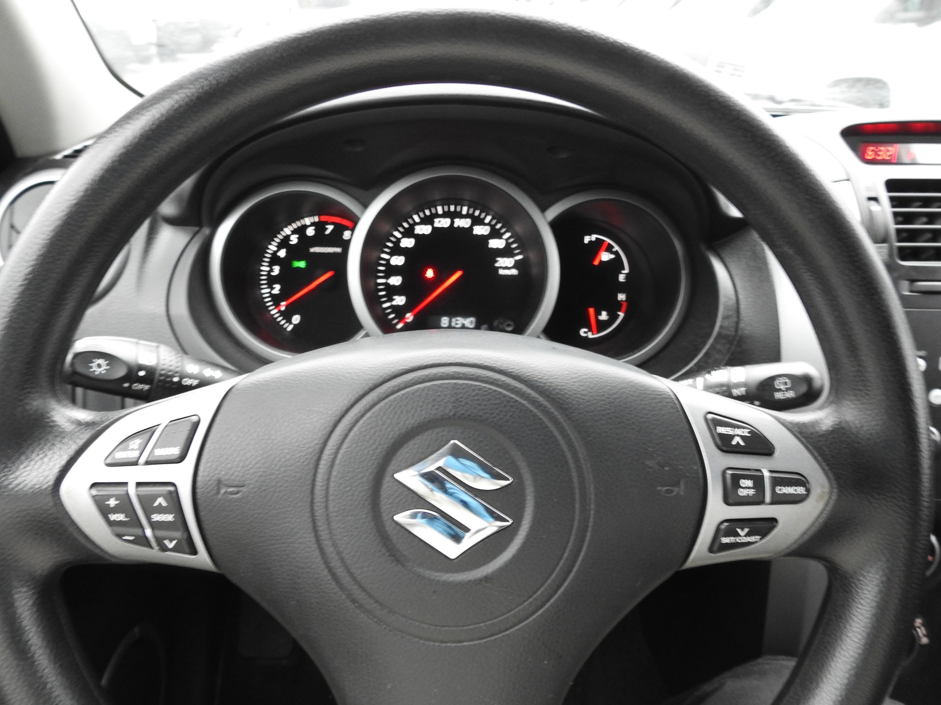SUZUKI Grand Vitara 2.0 16V Top-image-27