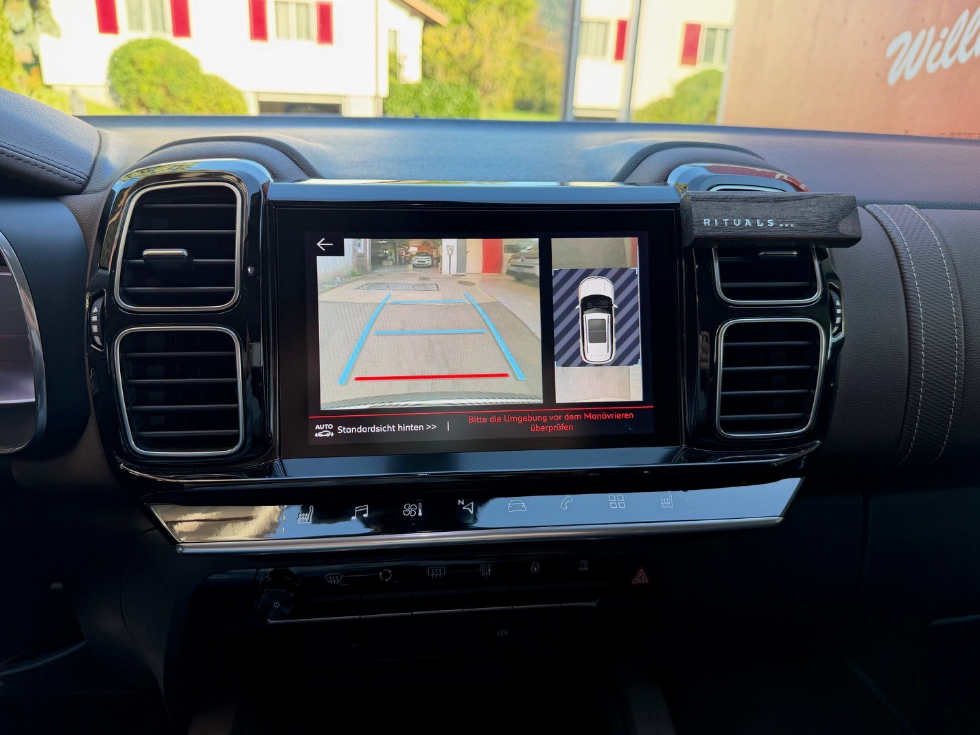 CITROEN C5 Aircross 1.6i PureTech Shine EAT8-image-14