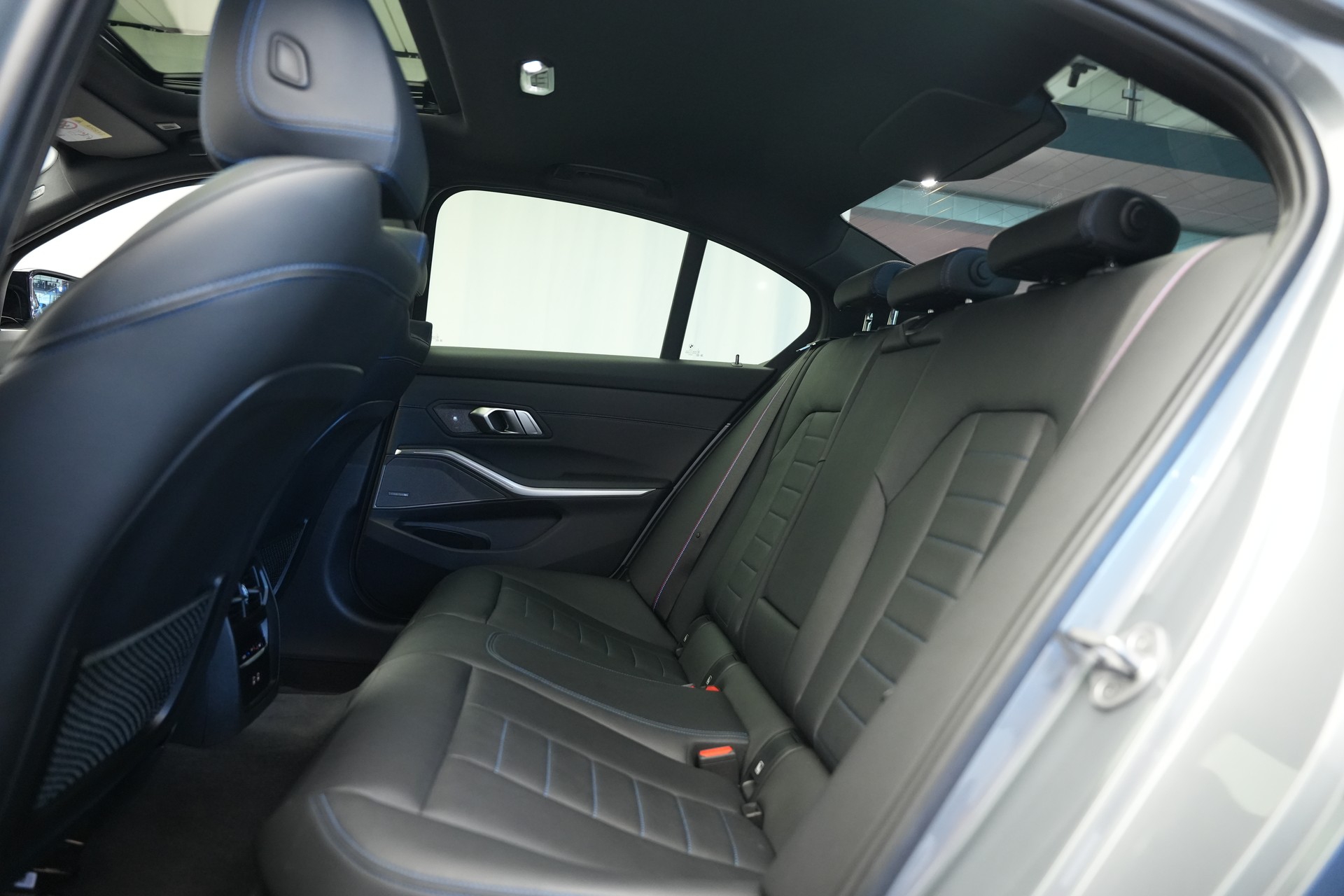 BMW M340d xDrive 48V Steptronic M Sport Pro *CH-Fahrzeug*-image-15