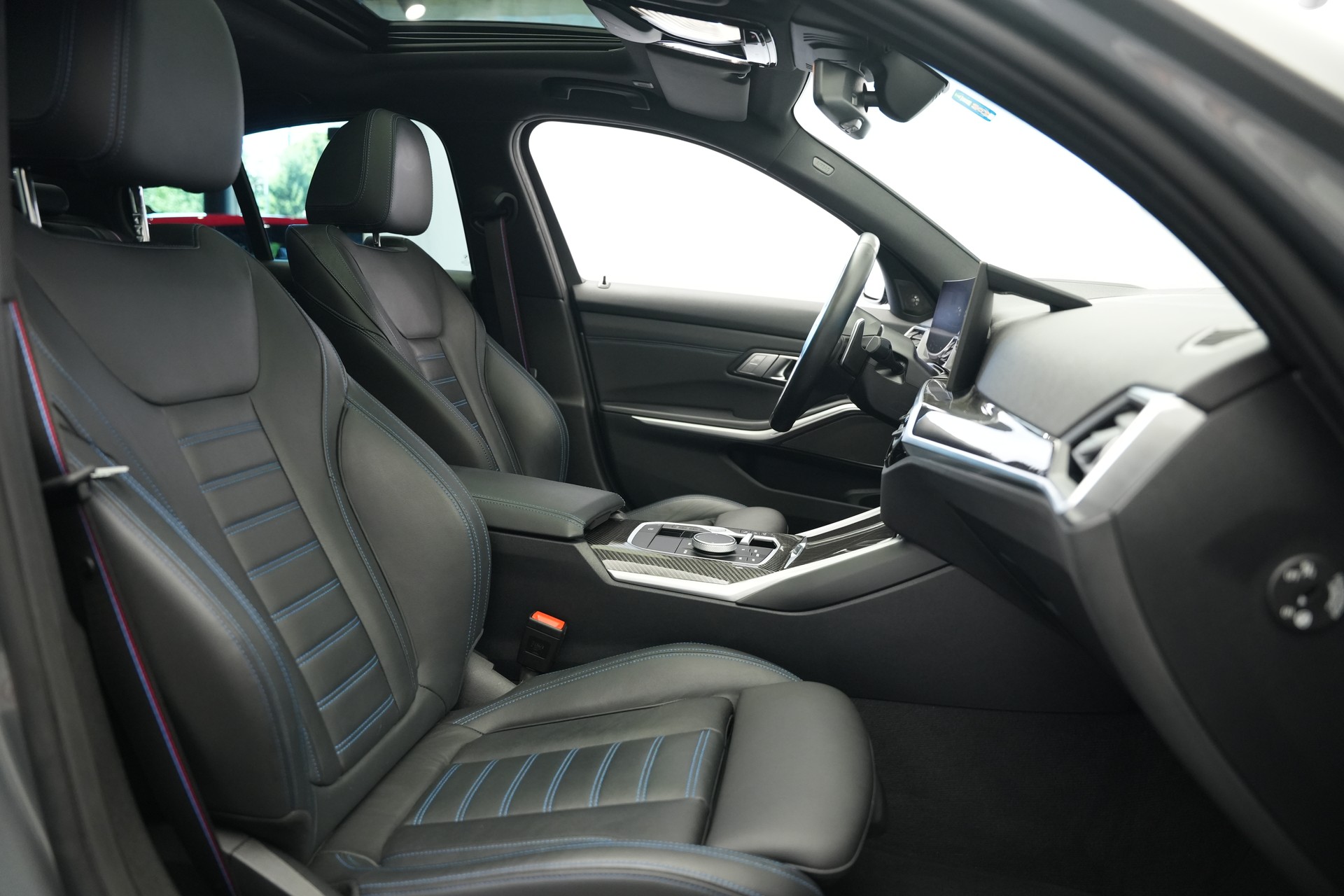 BMW M340d xDrive 48V Steptronic M Sport Pro *CH-Fahrzeug*-image-13
