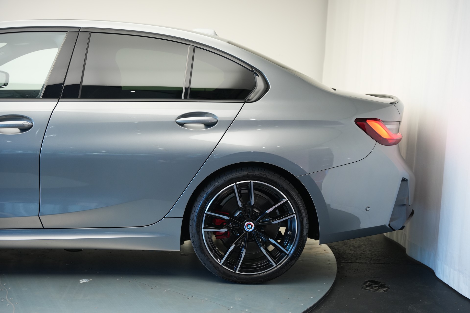 BMW M340d xDrive 48V Steptronic M Sport Pro *CH-Fahrzeug*-image-47