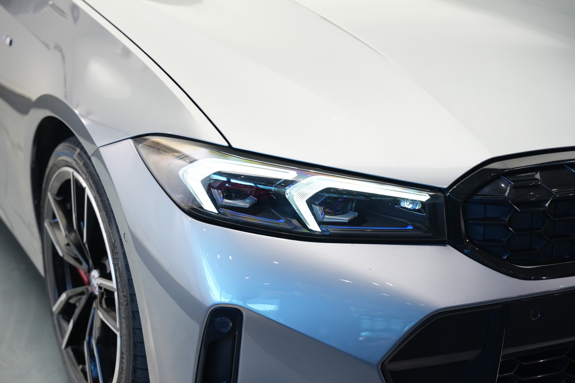 BMW M340d xDrive 48V Steptronic M Sport Pro *CH-Fahrzeug*-image-51