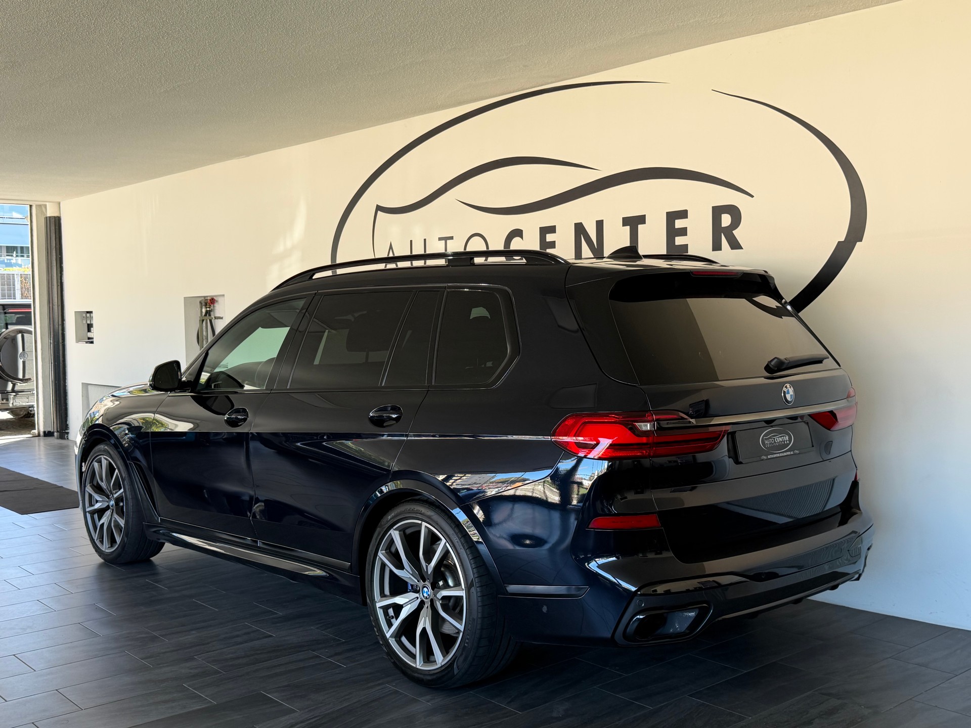 BMW X7 xDrive M50d Steptronic / CH Auto-image-5