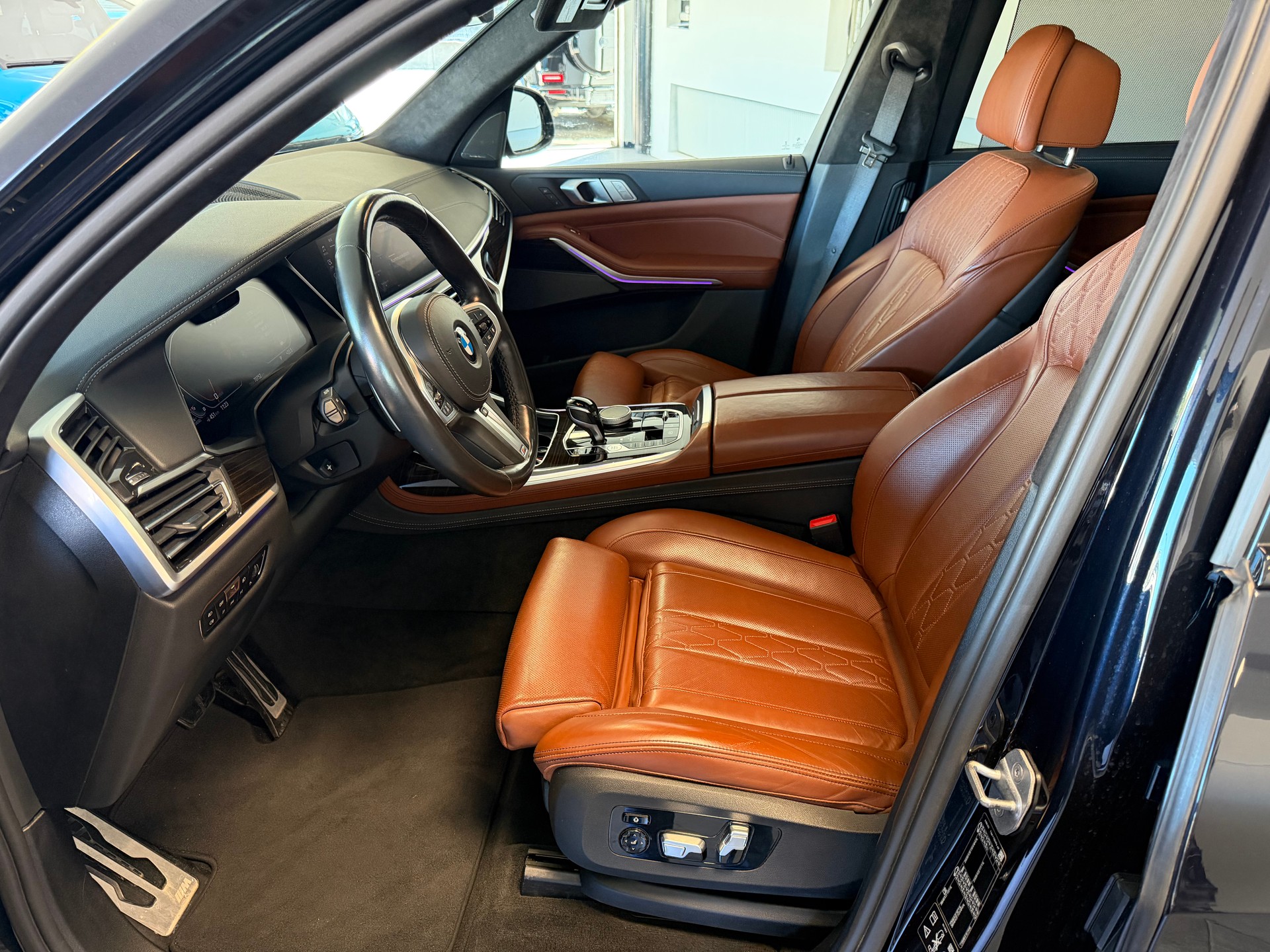 BMW X7 xDrive M50d Steptronic / CH Auto-image-7