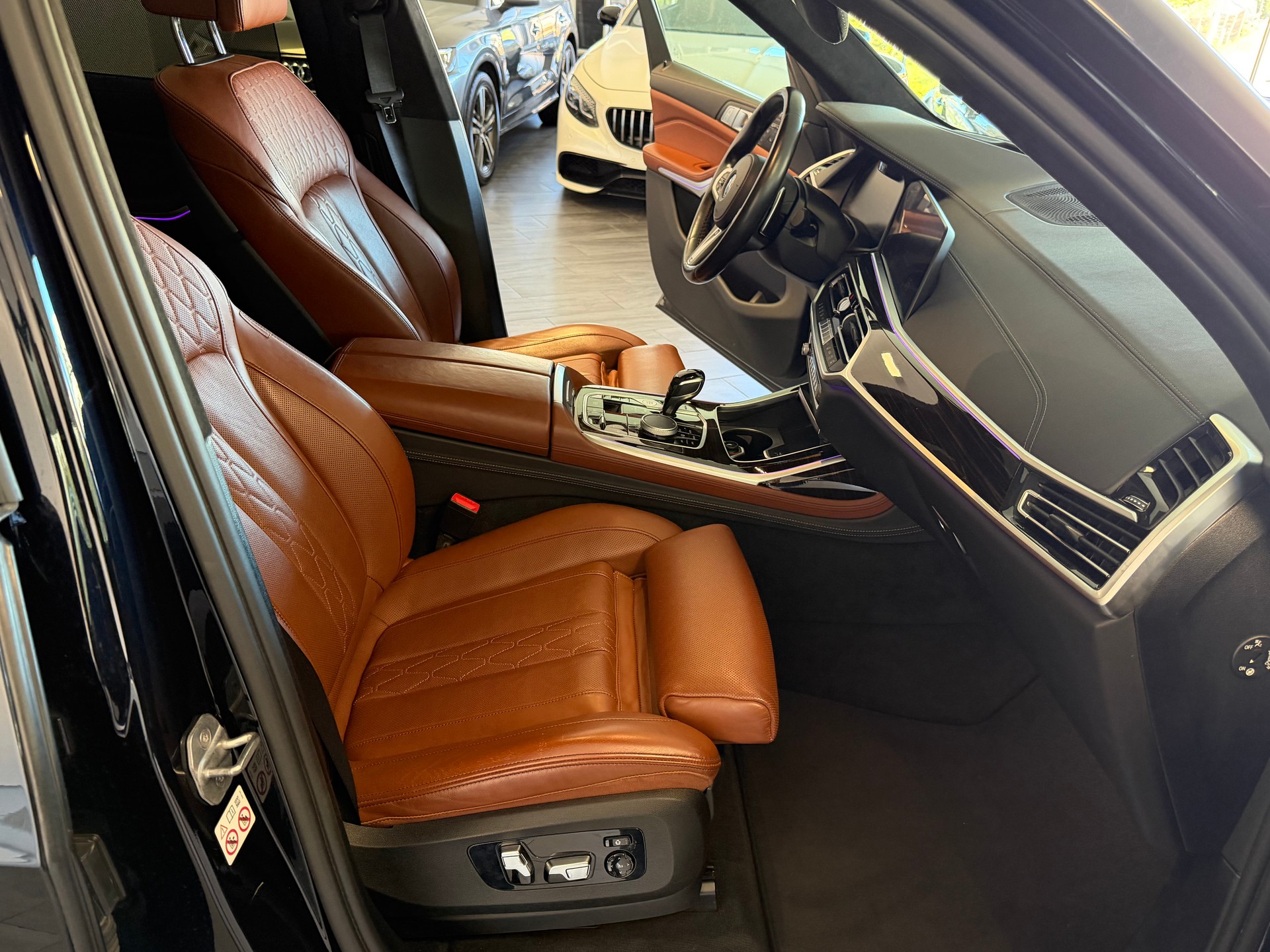 BMW X7 xDrive M50d Steptronic / CH Auto-image-14