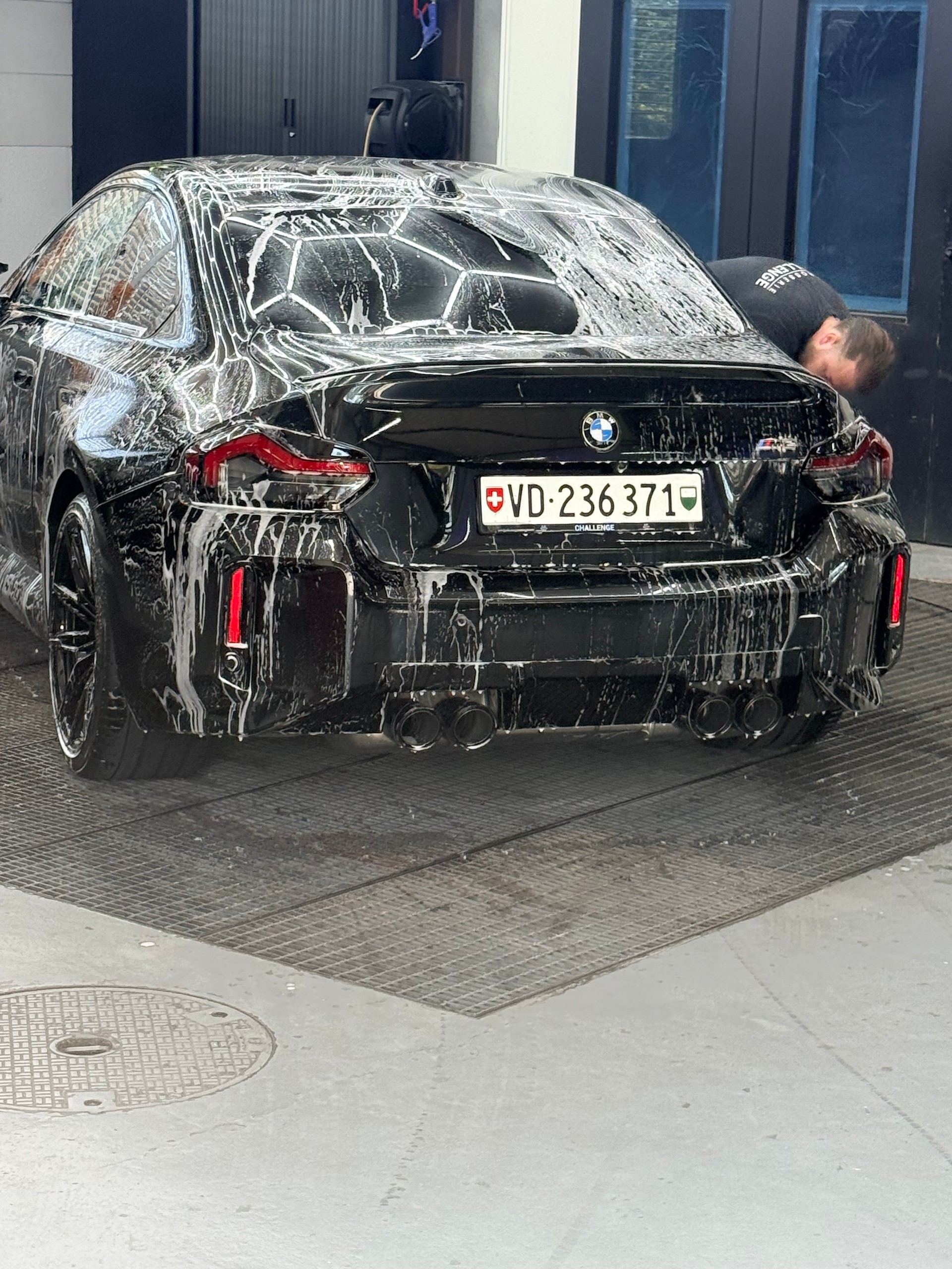 BMW G87 lci-image-2