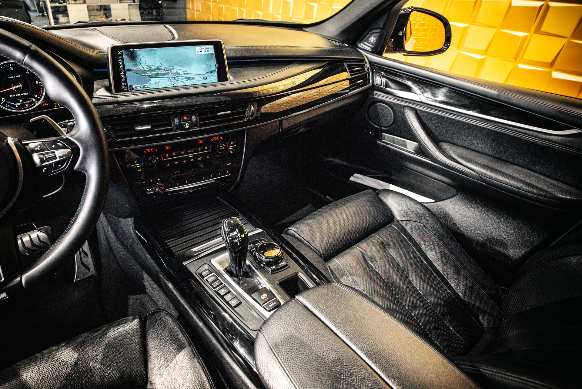 BMW X5 xDrive M50d Steptronic-image-17
