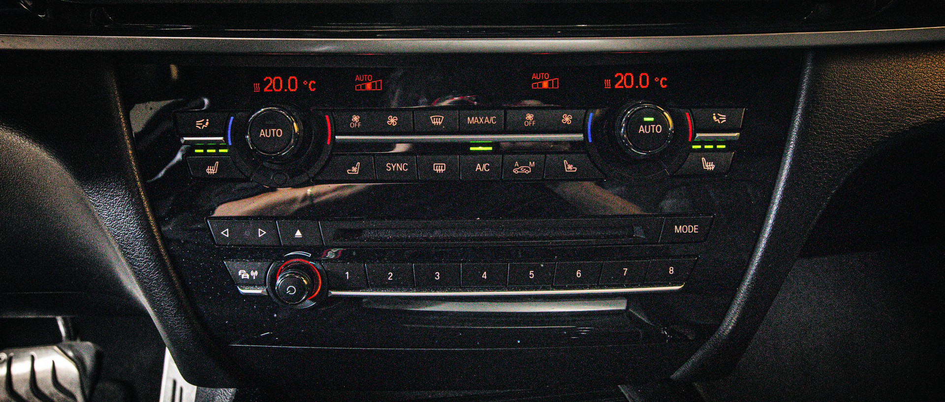 BMW X5 xDrive M50d Steptronic-image-19