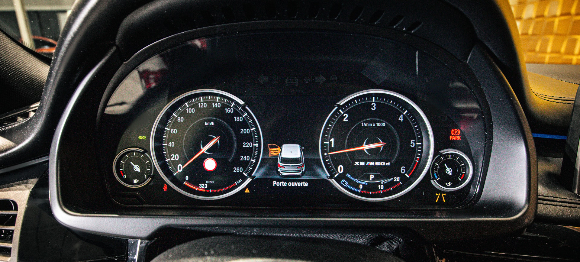 BMW X5 xDrive M50d Steptronic-image-16