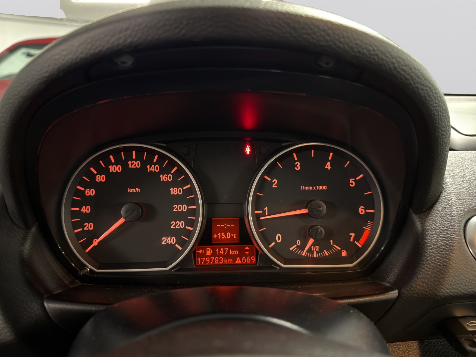BMW 116i-image-20