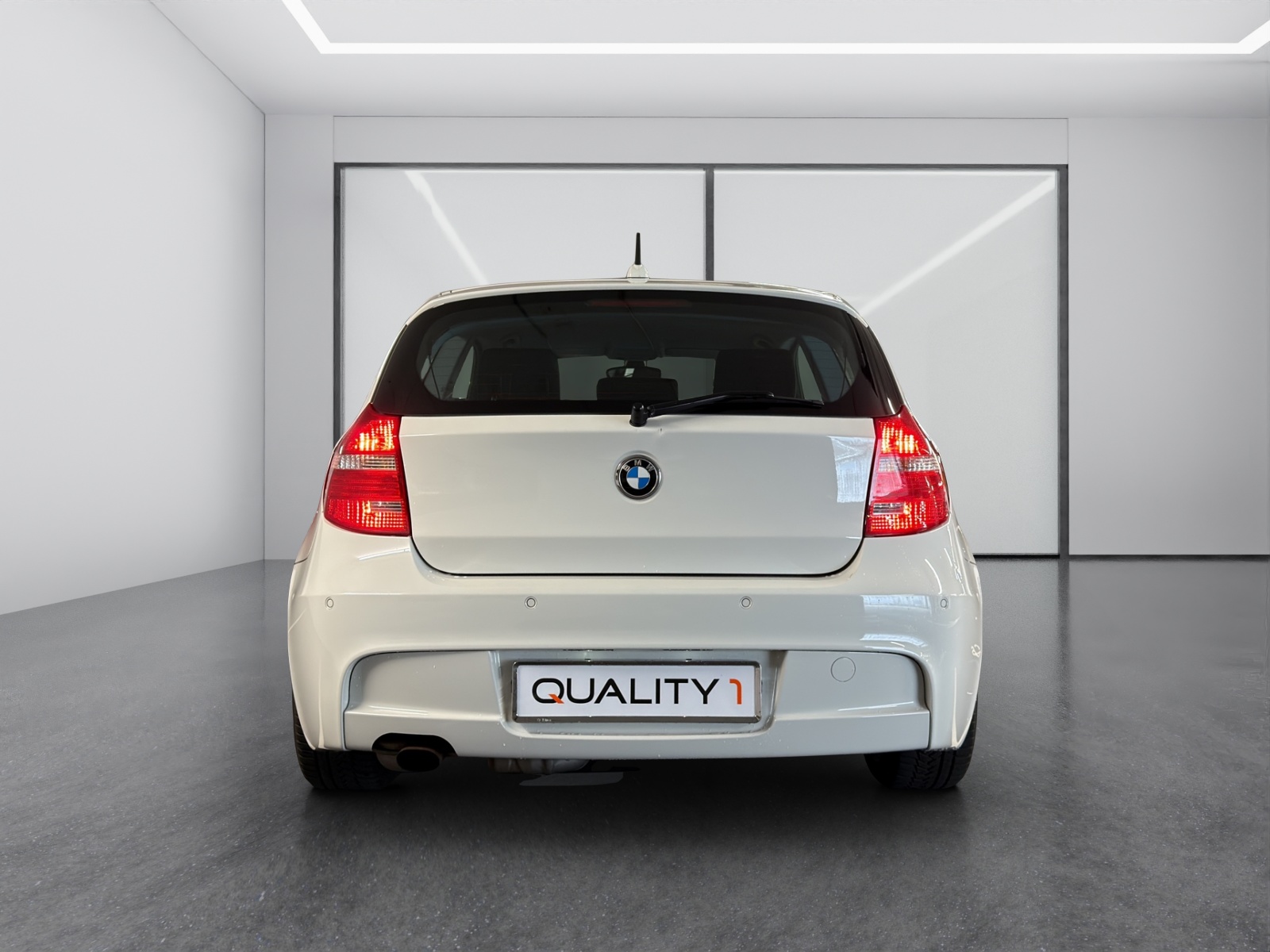 BMW 116i-image-19