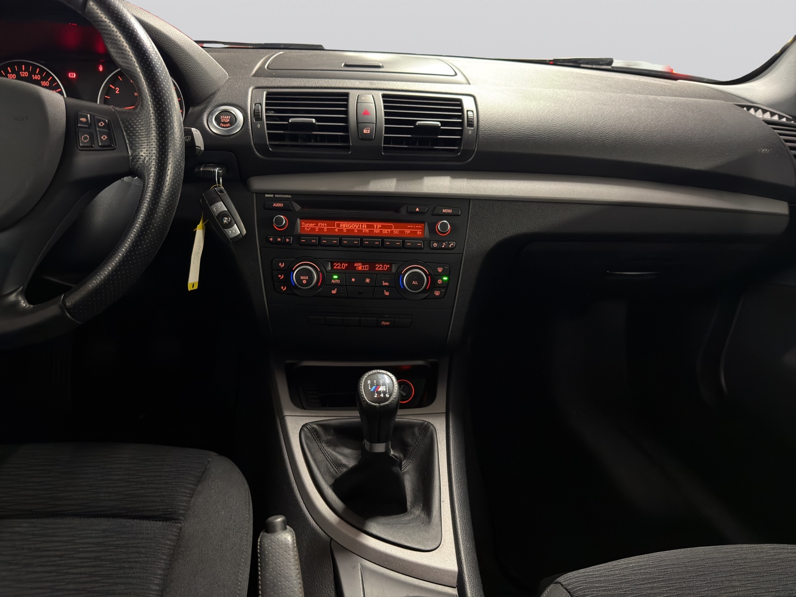 BMW 116i-image-16