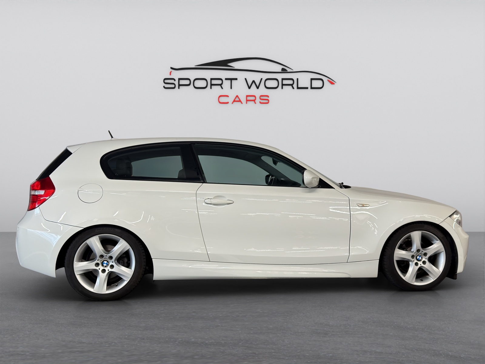 BMW 116i-image-13