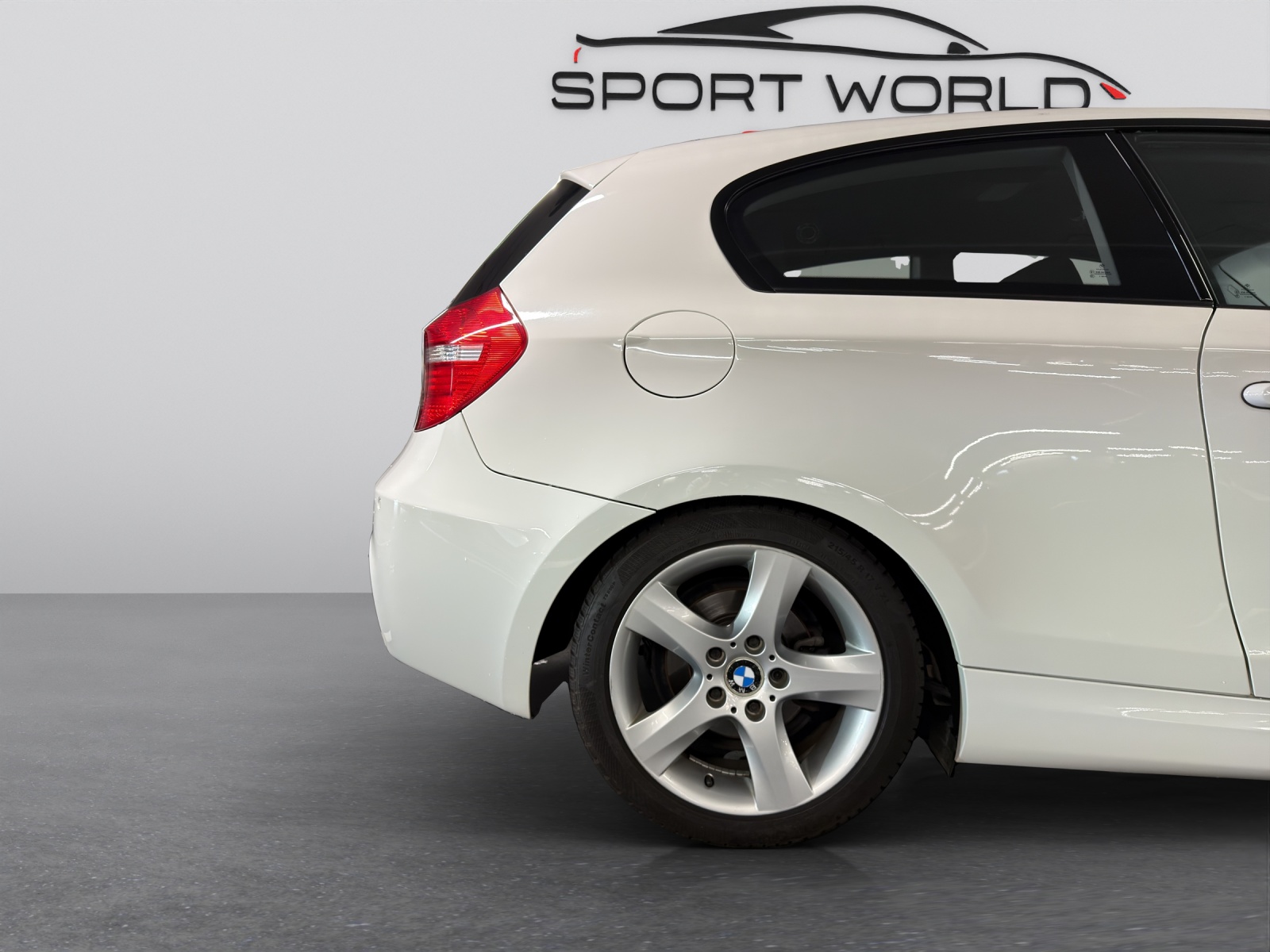 BMW 116i-image-27