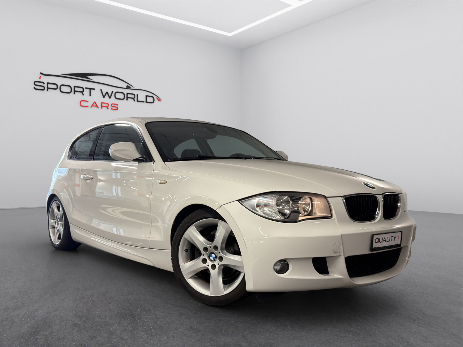 BMW 116i-image-9