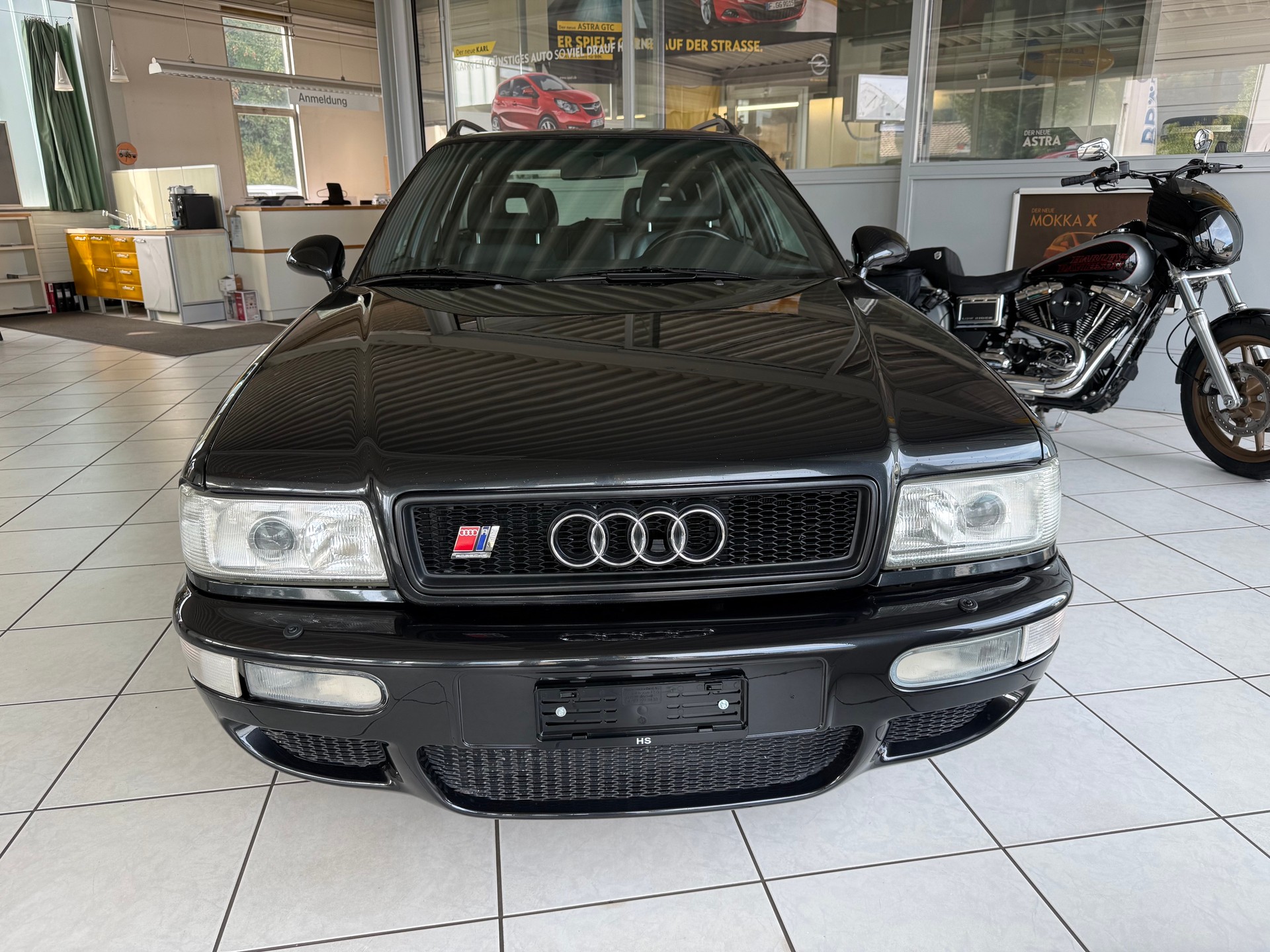 AUDI RS2-image-3