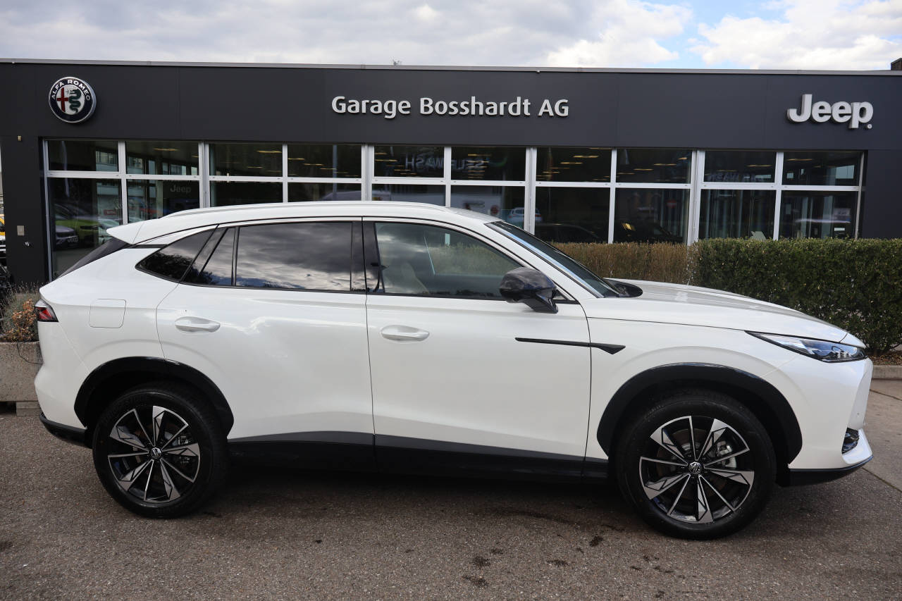 MG HS 1.5 Hybrid Luxury-image-0