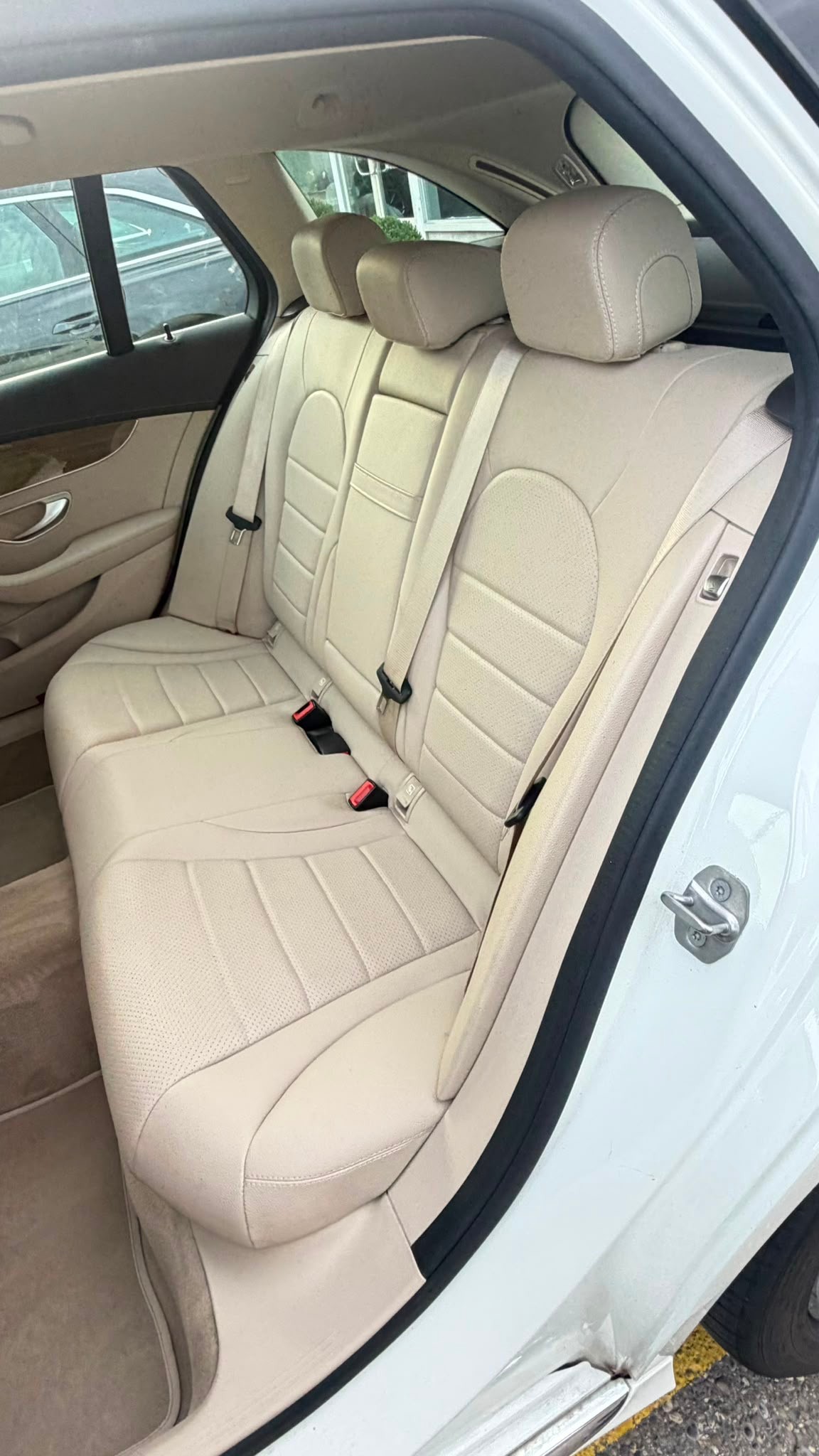 MERCEDES-BENZ C 220 d Swiss Star Avantgarde 4Matic 9G-Tronic-image-8