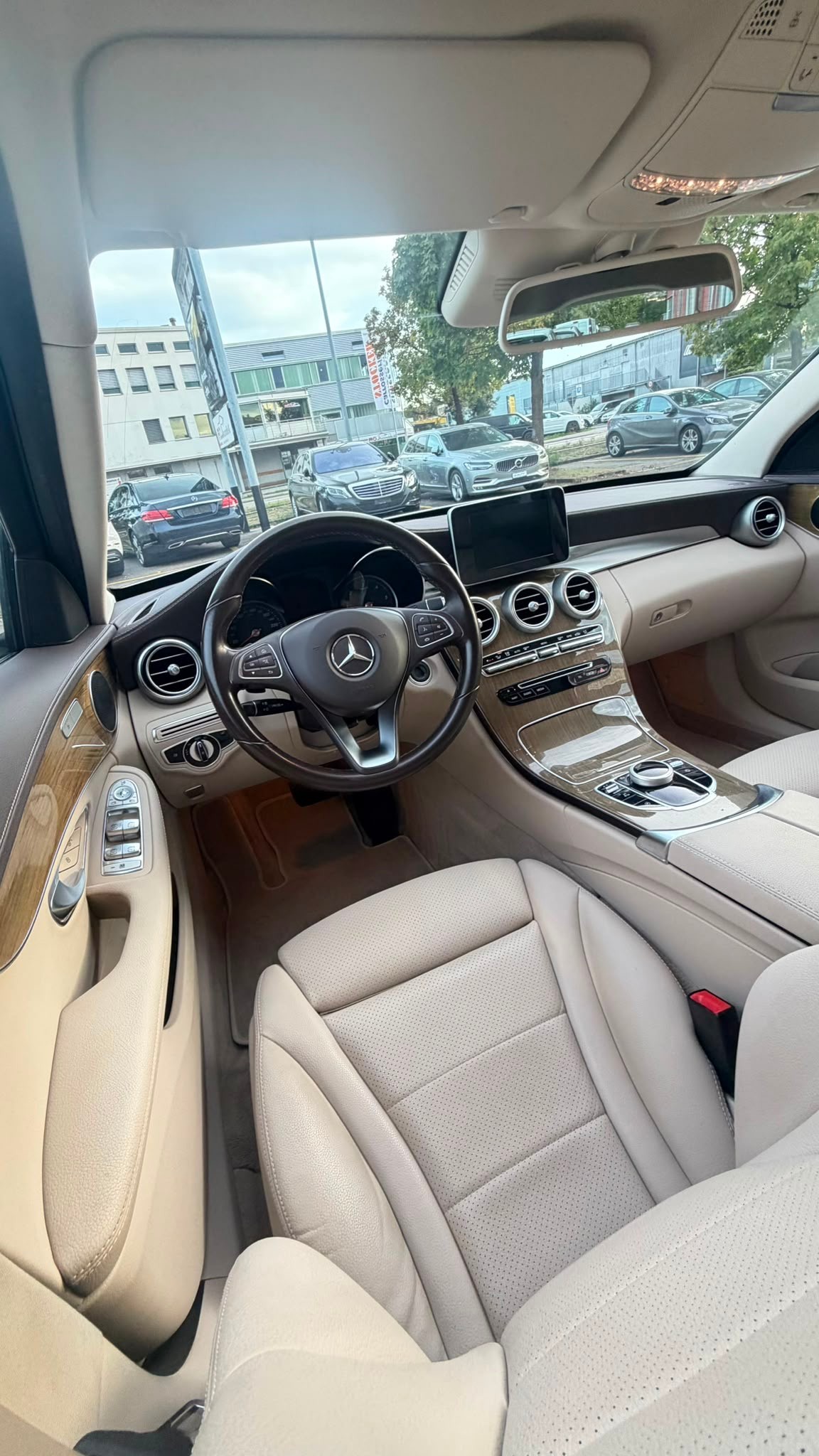 MERCEDES-BENZ C 220 d Swiss Star Avantgarde 4Matic 9G-Tronic-image-12