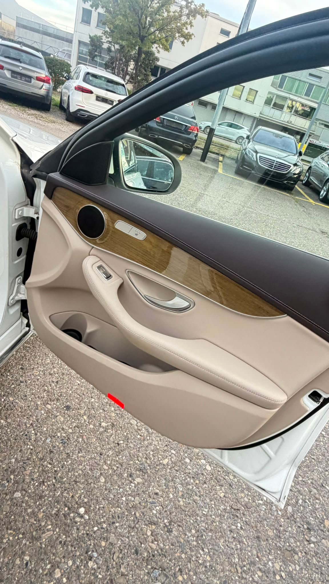 MERCEDES-BENZ C 220 d Swiss Star Avantgarde 4Matic 9G-Tronic-image-11