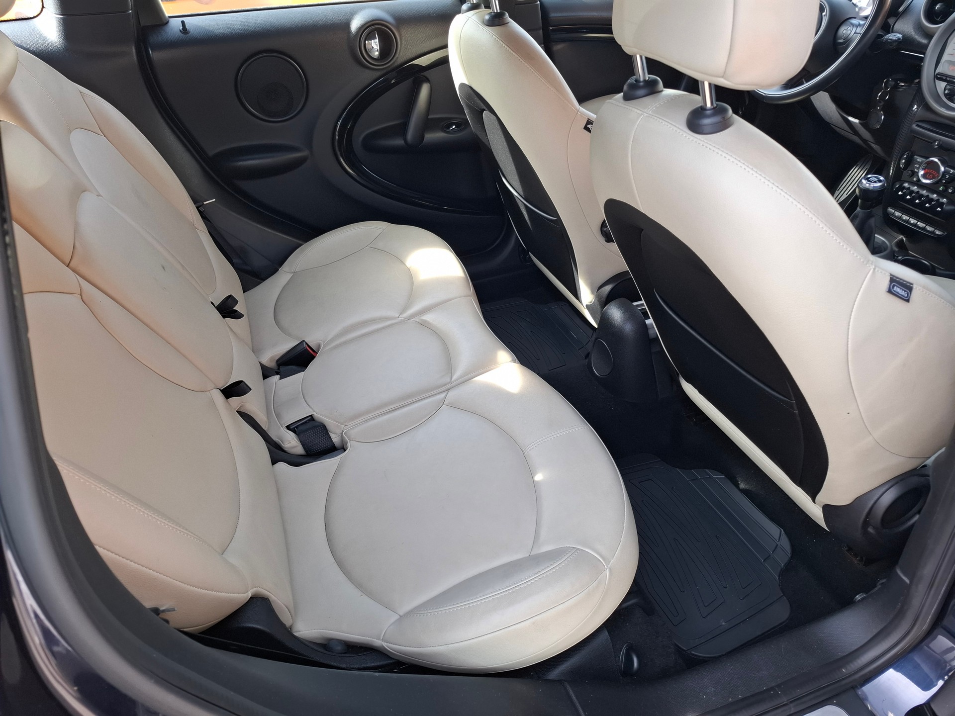 MINI Cooper SD All4-image-8