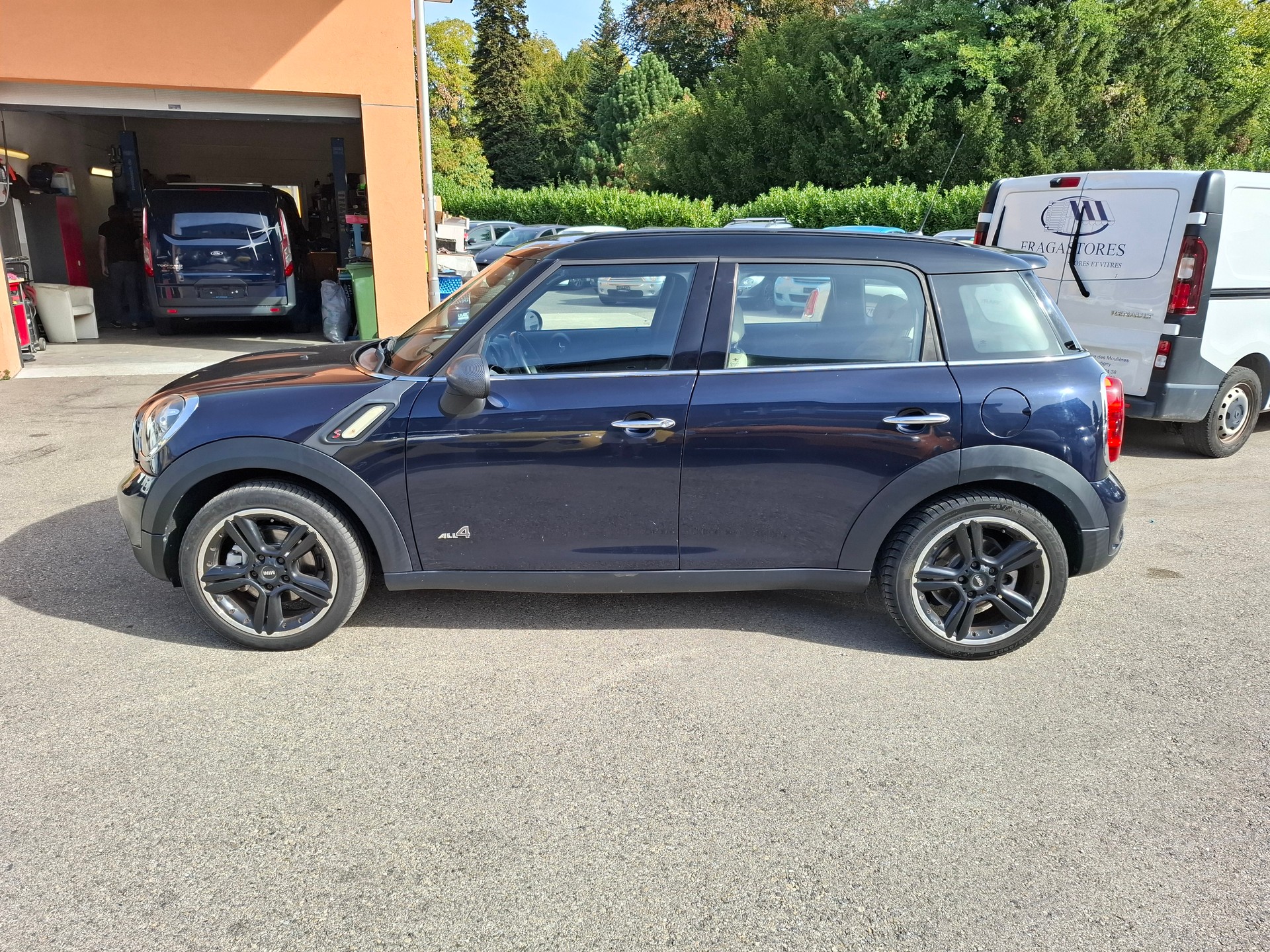 MINI Cooper SD All4-image-4