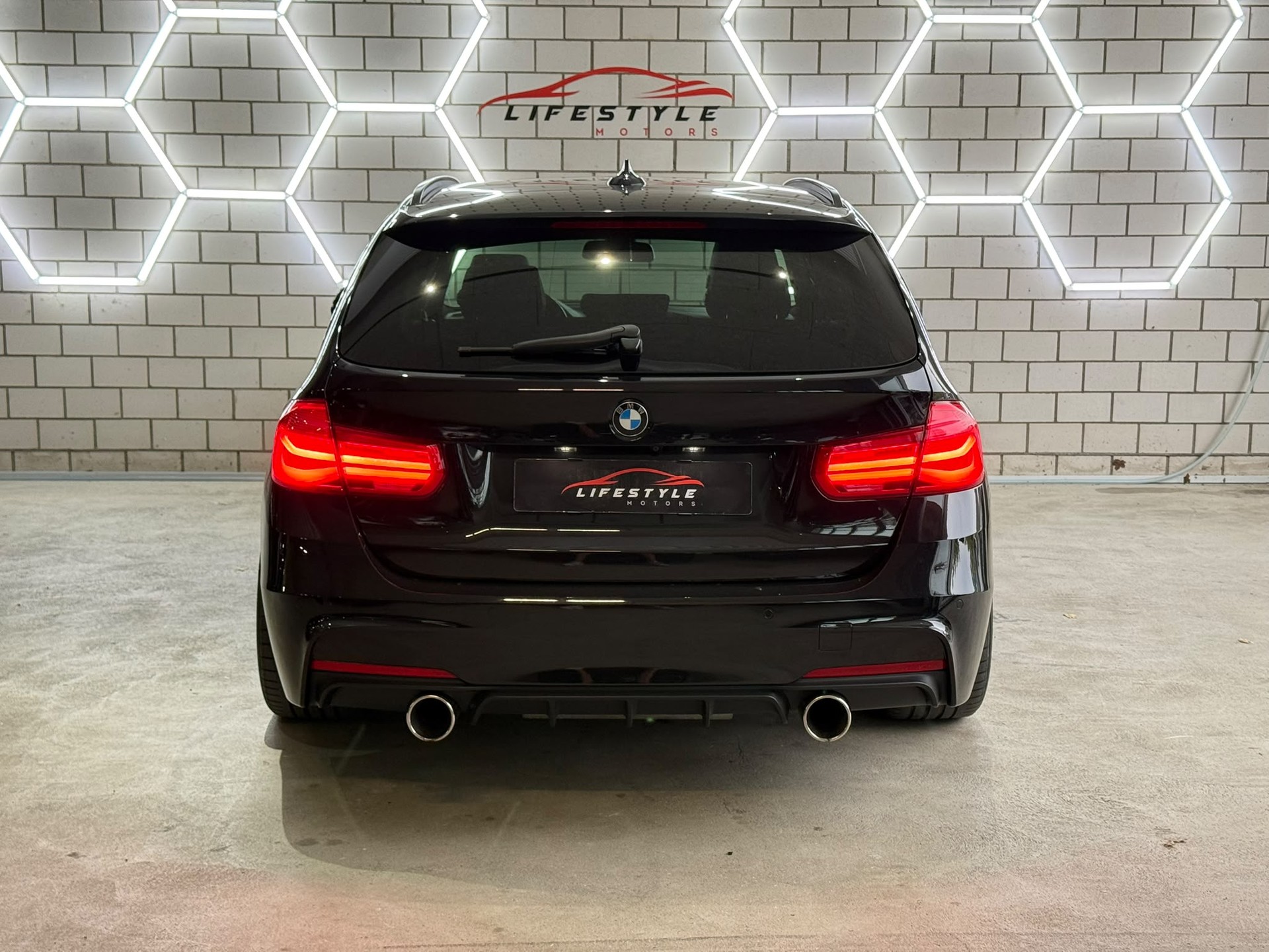 BMW 340i xDrive Touring M Sport Steptronic mit Power & Sound Kit-image-3