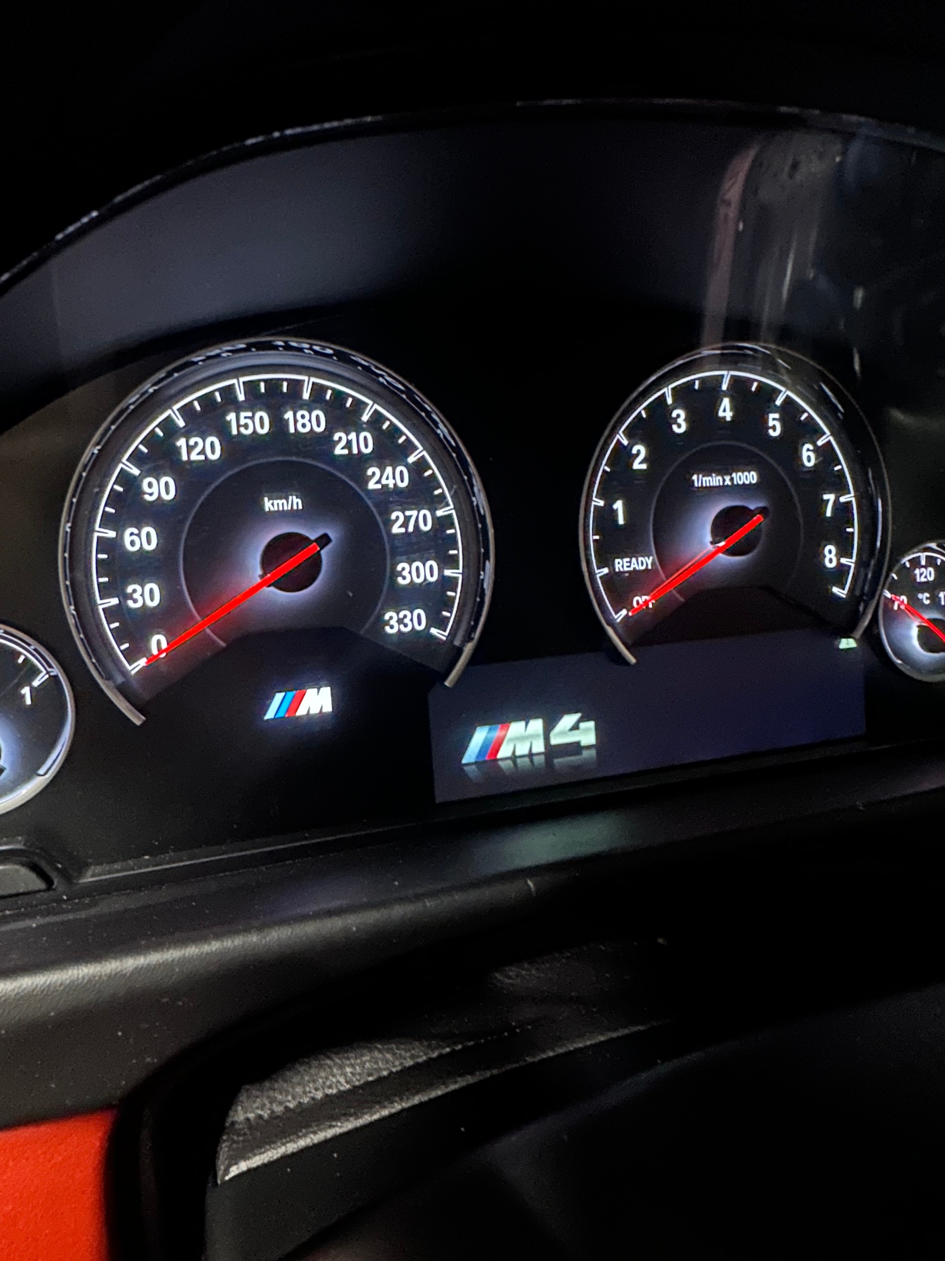 BMW M4-image-14