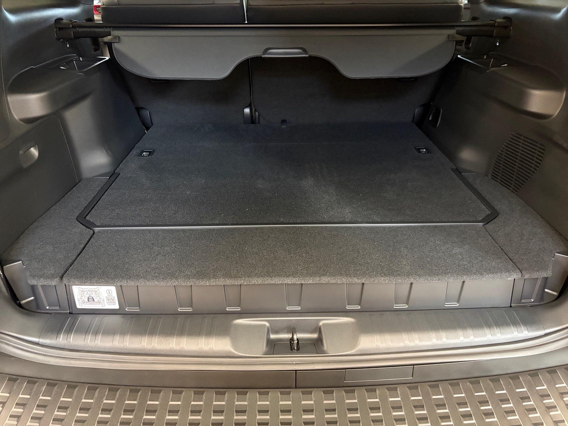 TOYOTA Land Cruiser 2.8 D 48V 230 Rebel-image-9