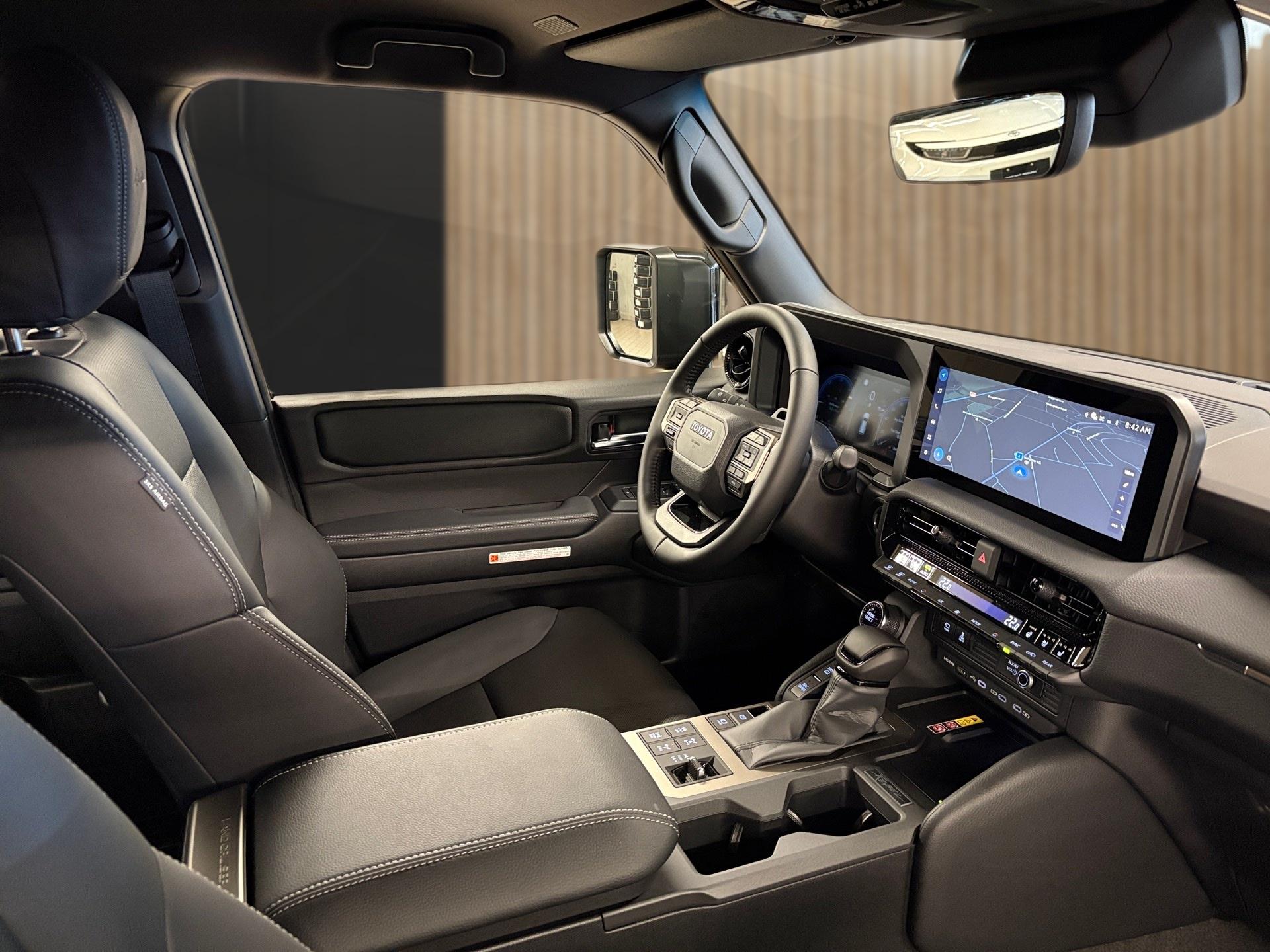 TOYOTA Land Cruiser 2.8 D 48V 230 Rebel-image-14