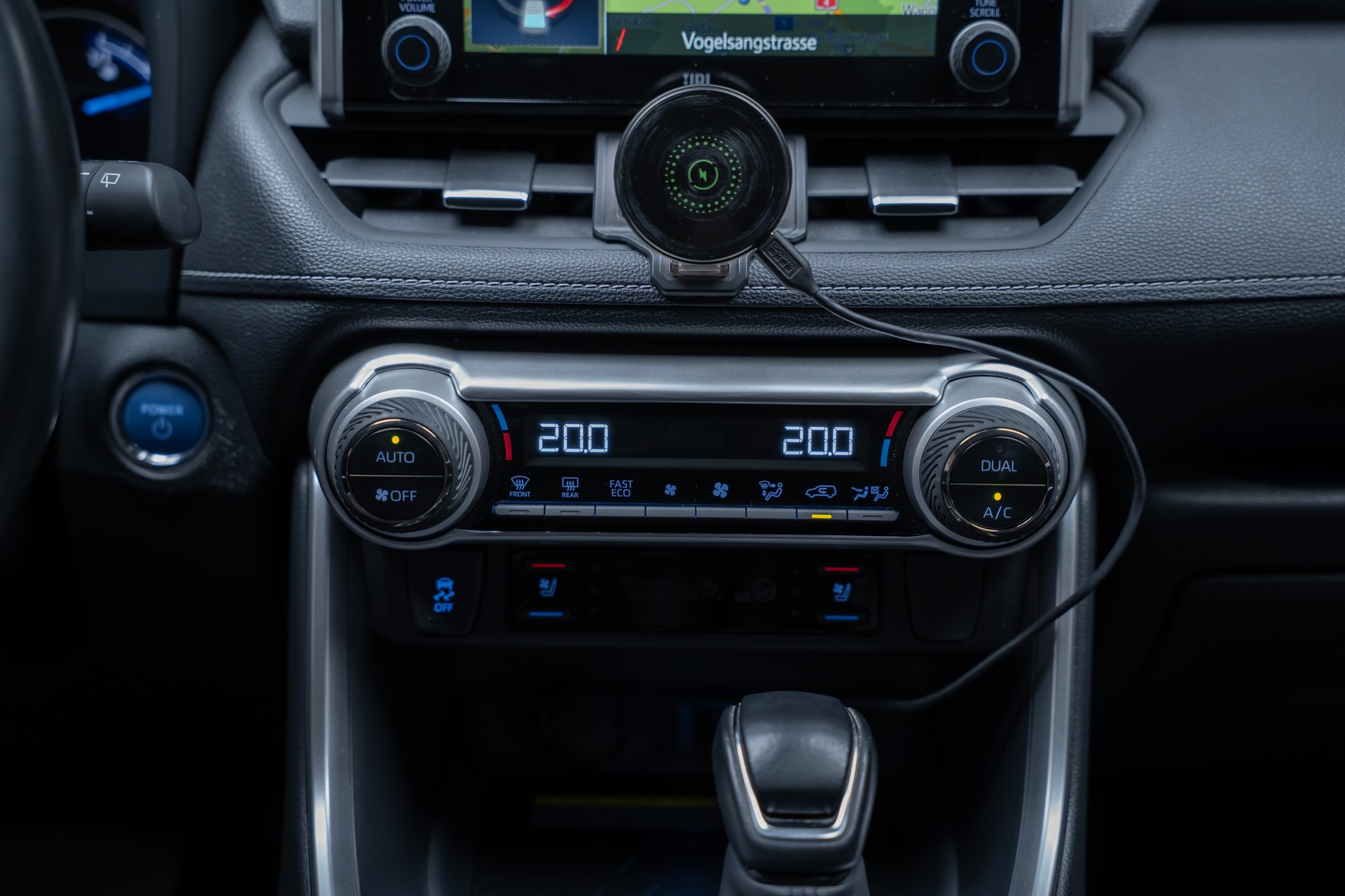 TOYOTA RAV-4 2.5 HEV Premium / CH-Fahrzeug / Panorama-Glasdach / 360°Kamera /-image-36