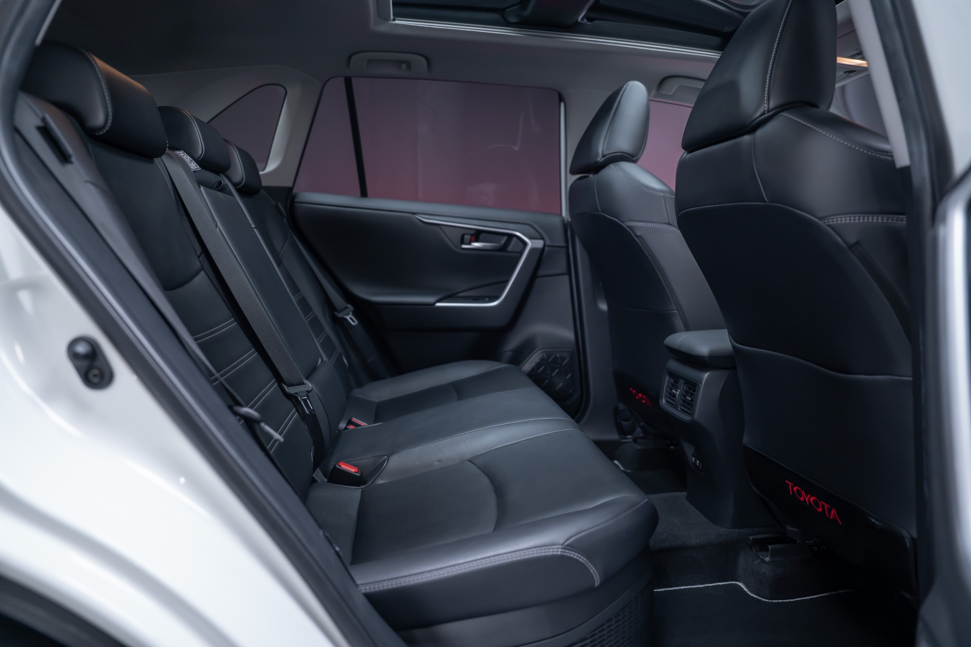 TOYOTA RAV-4 2.5 HEV Premium / CH-Fahrzeug / Panorama-Glasdach / 360°Kamera /-image-22