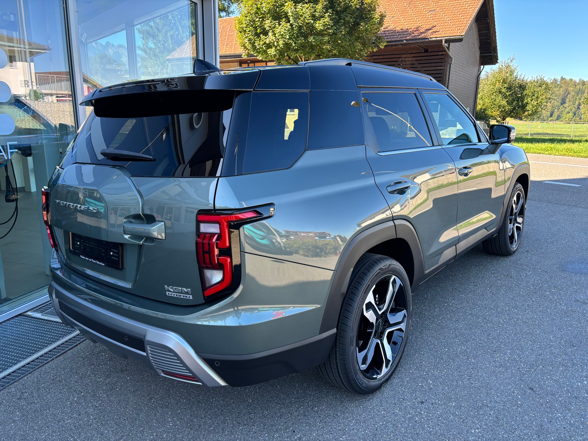 KGM-SsangYong Torres 1.5 Hybrid Titanium AT-image-2